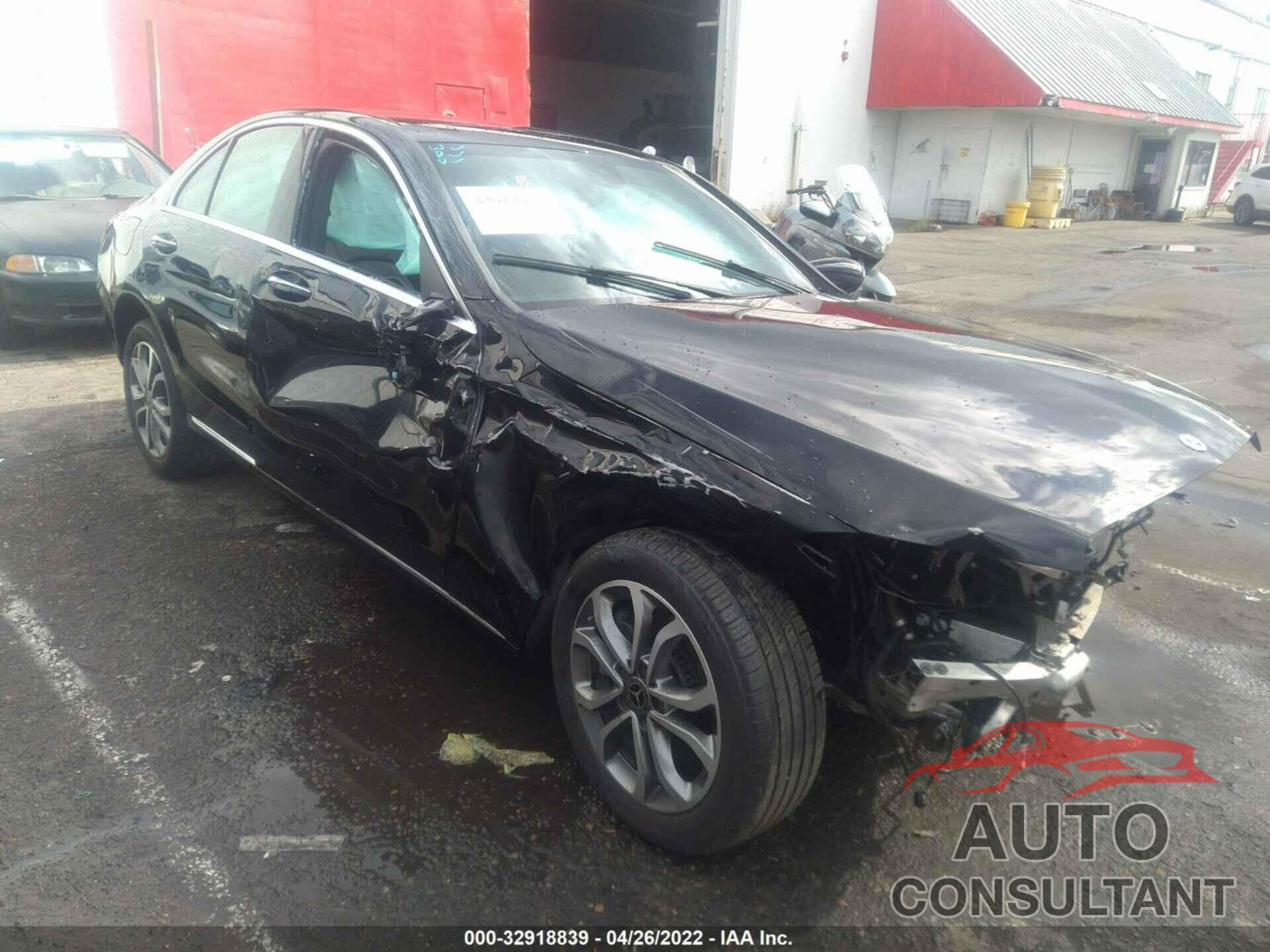 MERCEDES-BENZ C-CLASS 2018 - 55SWF4KB6JU235924