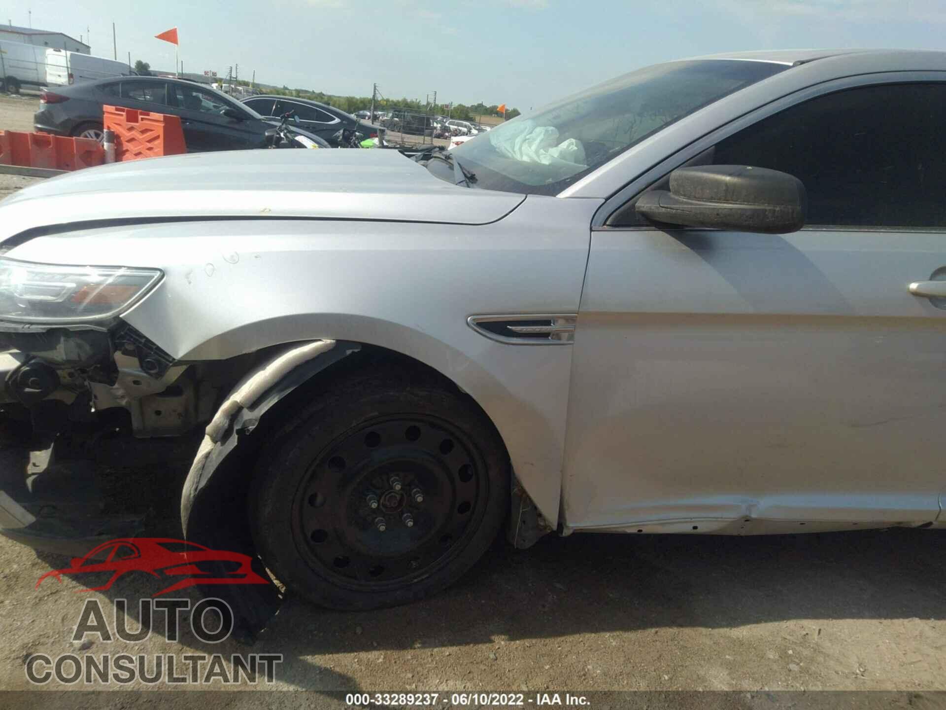 FORD TAURUS 2016 - 1FAHP2D88GG104771