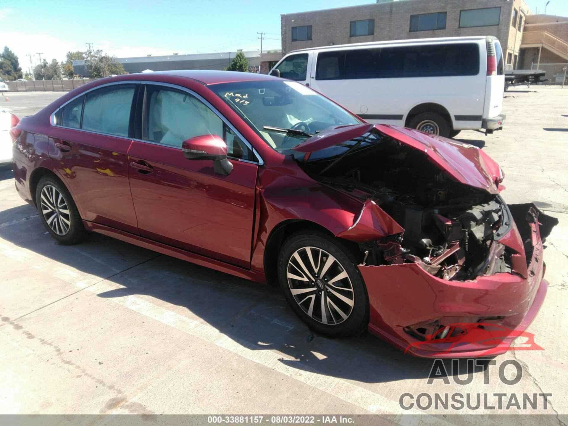 SUBARU LEGACY 2018 - 4S3BNAF65J3023060