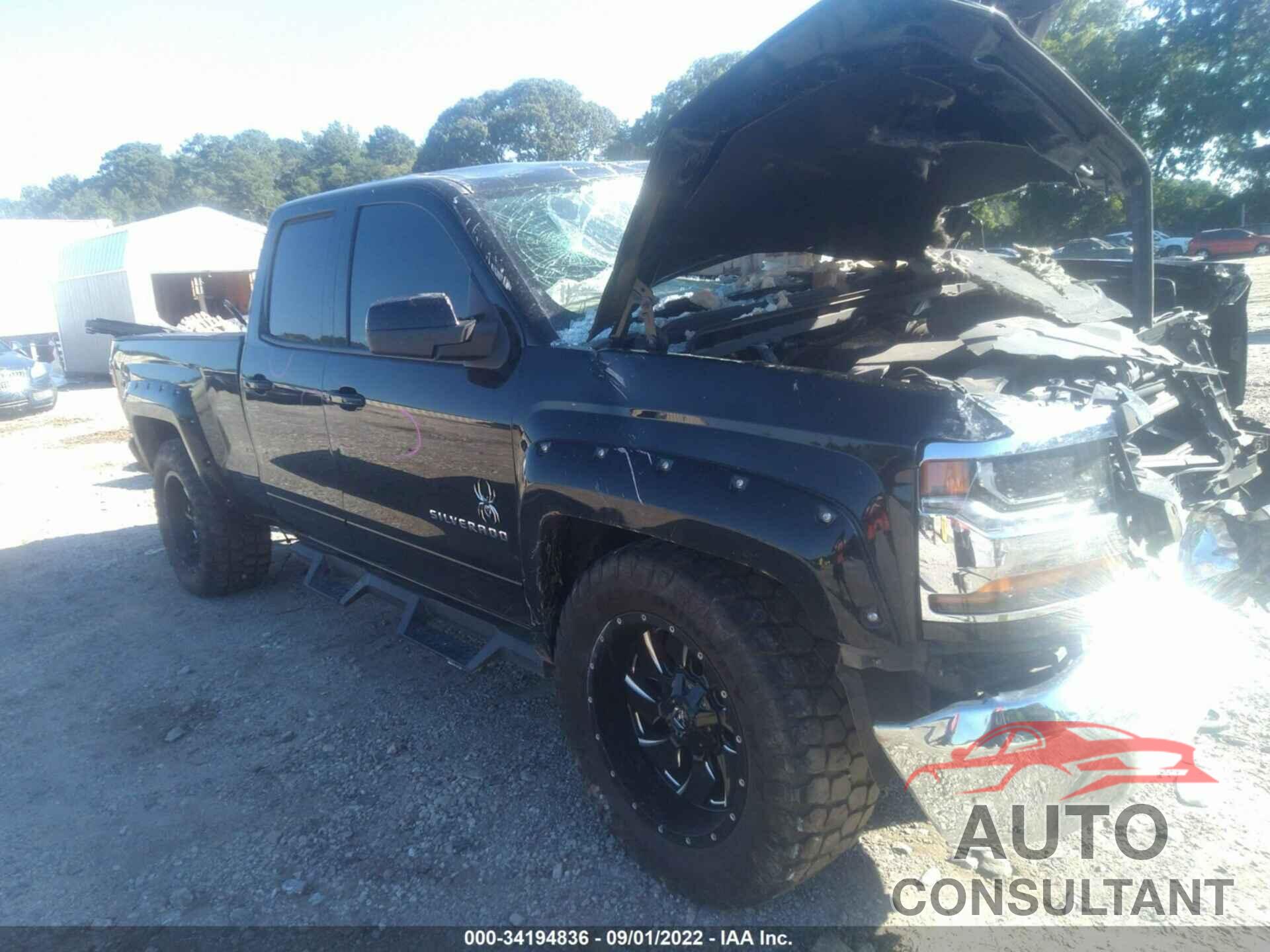 CHEVROLET SILVERADO 1500 2018 - 1GCVKREC5JZ111194