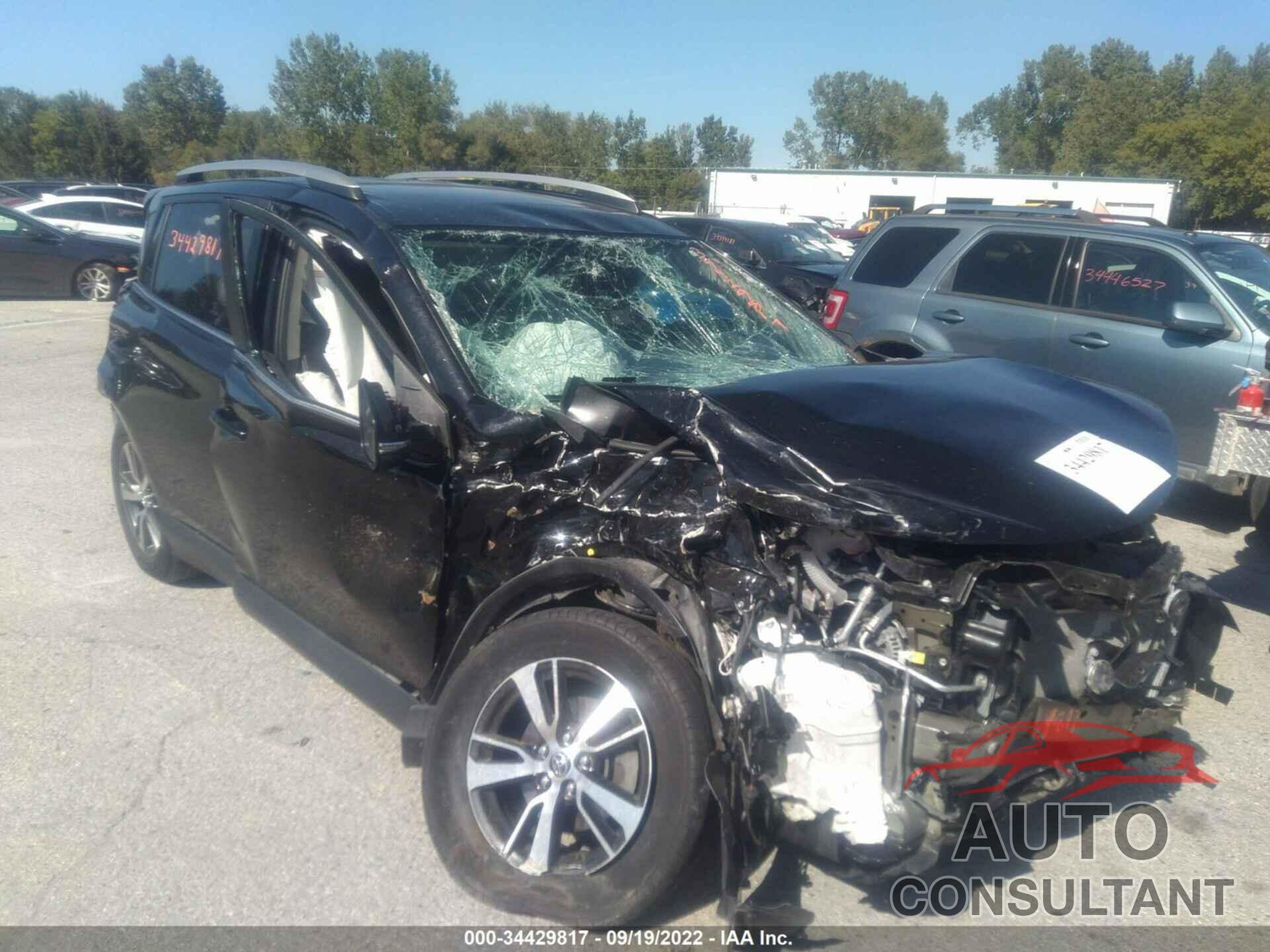 TOYOTA RAV4 2018 - 2T3RFREV9JW735698