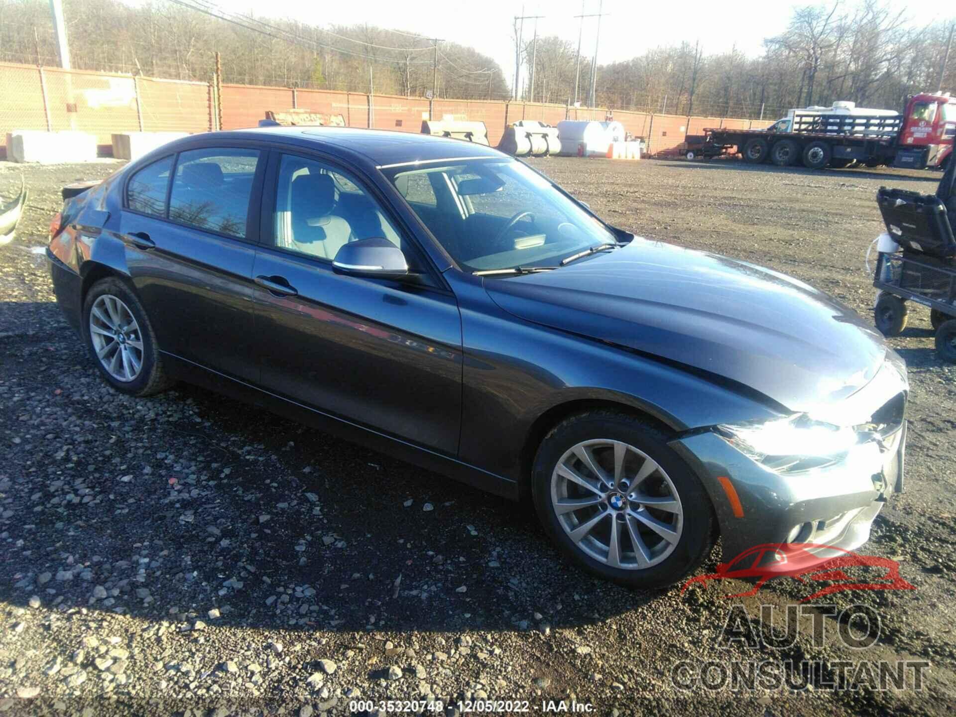 BMW 3 SERIES 2017 - WBA8A3C32HK693092