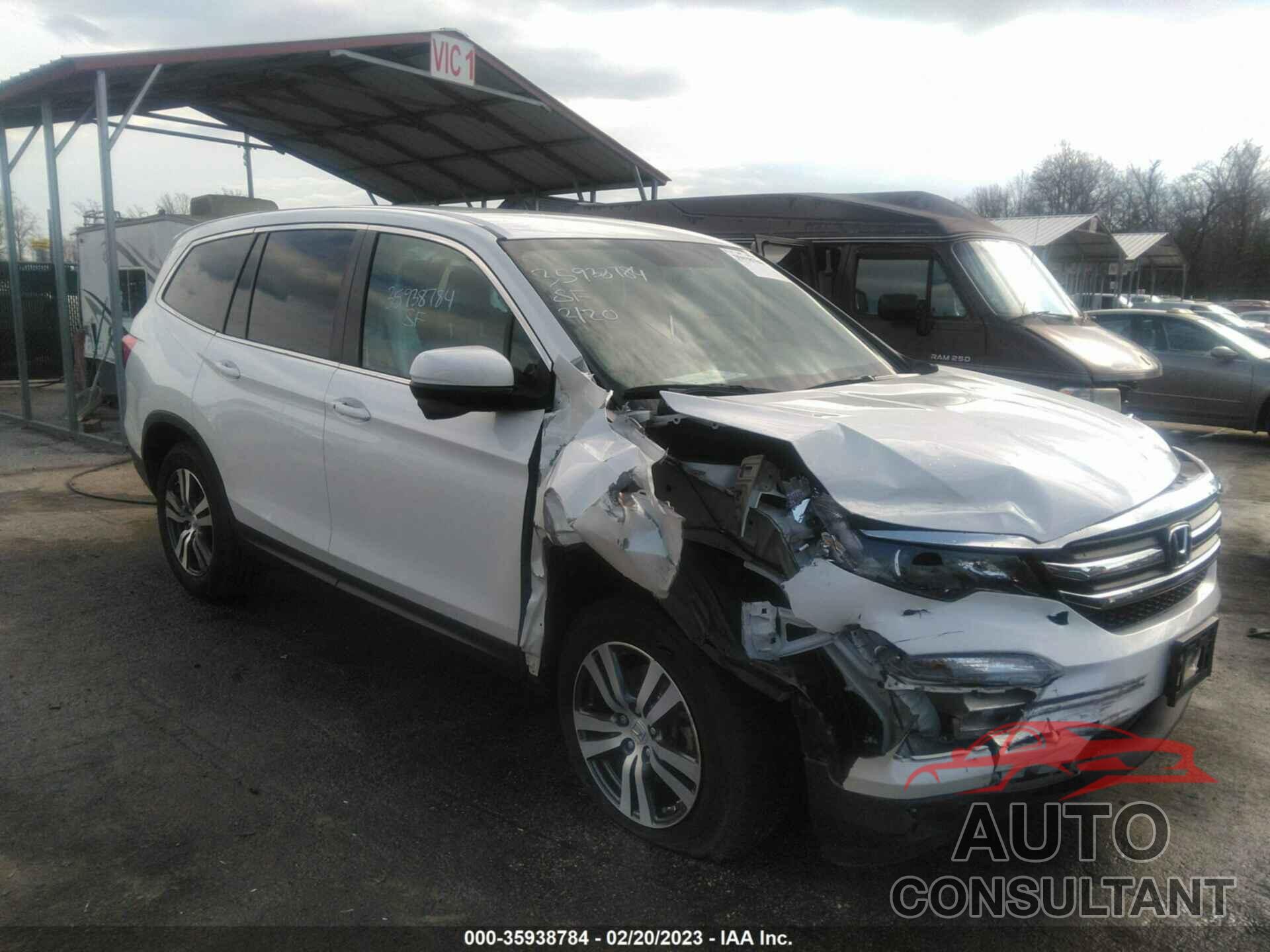 HONDA PILOT 2018 - 5FNYF6H33JB052793