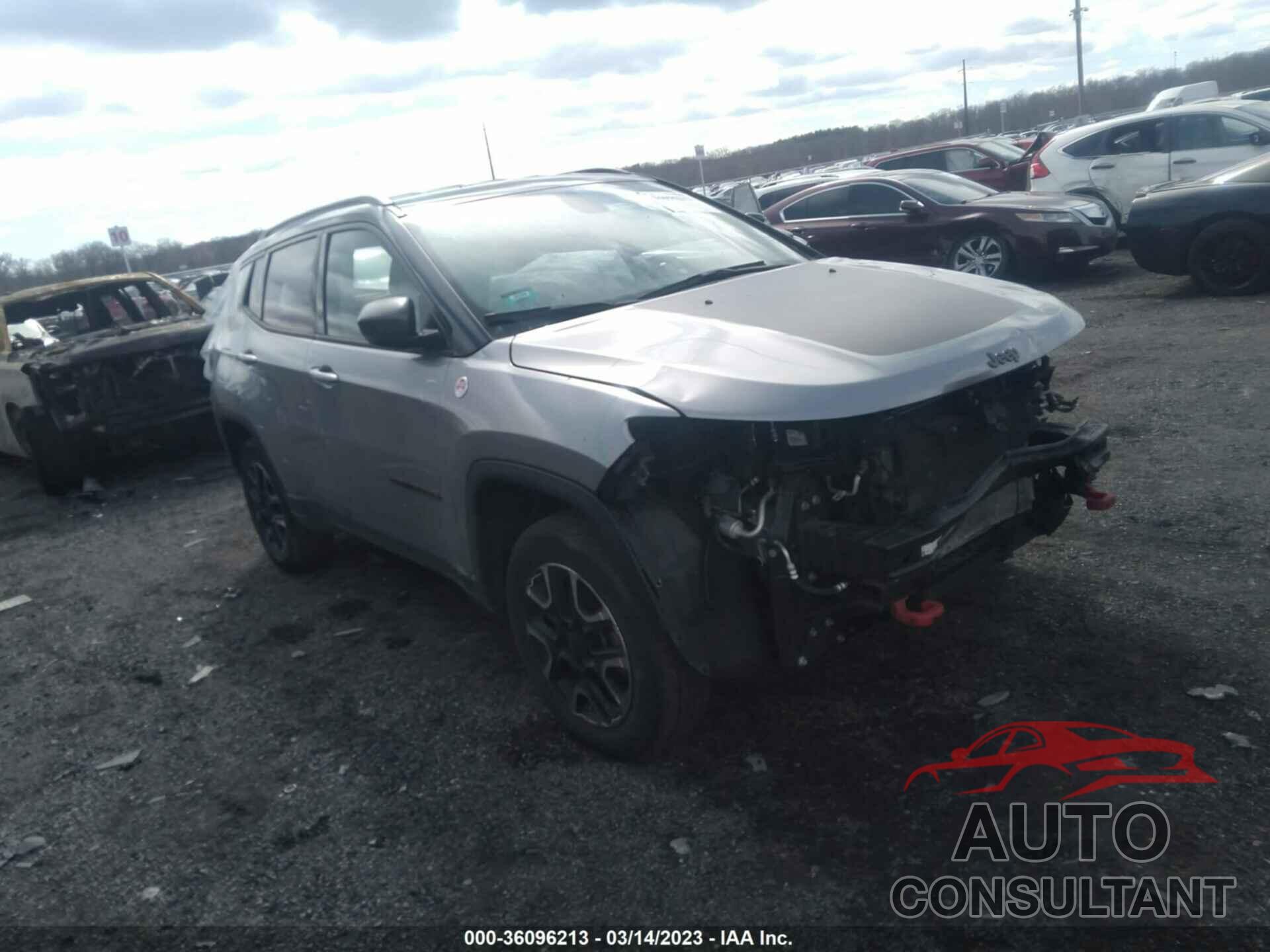 JEEP COMPASS 2019 - 3C4NJDDB4KT748052