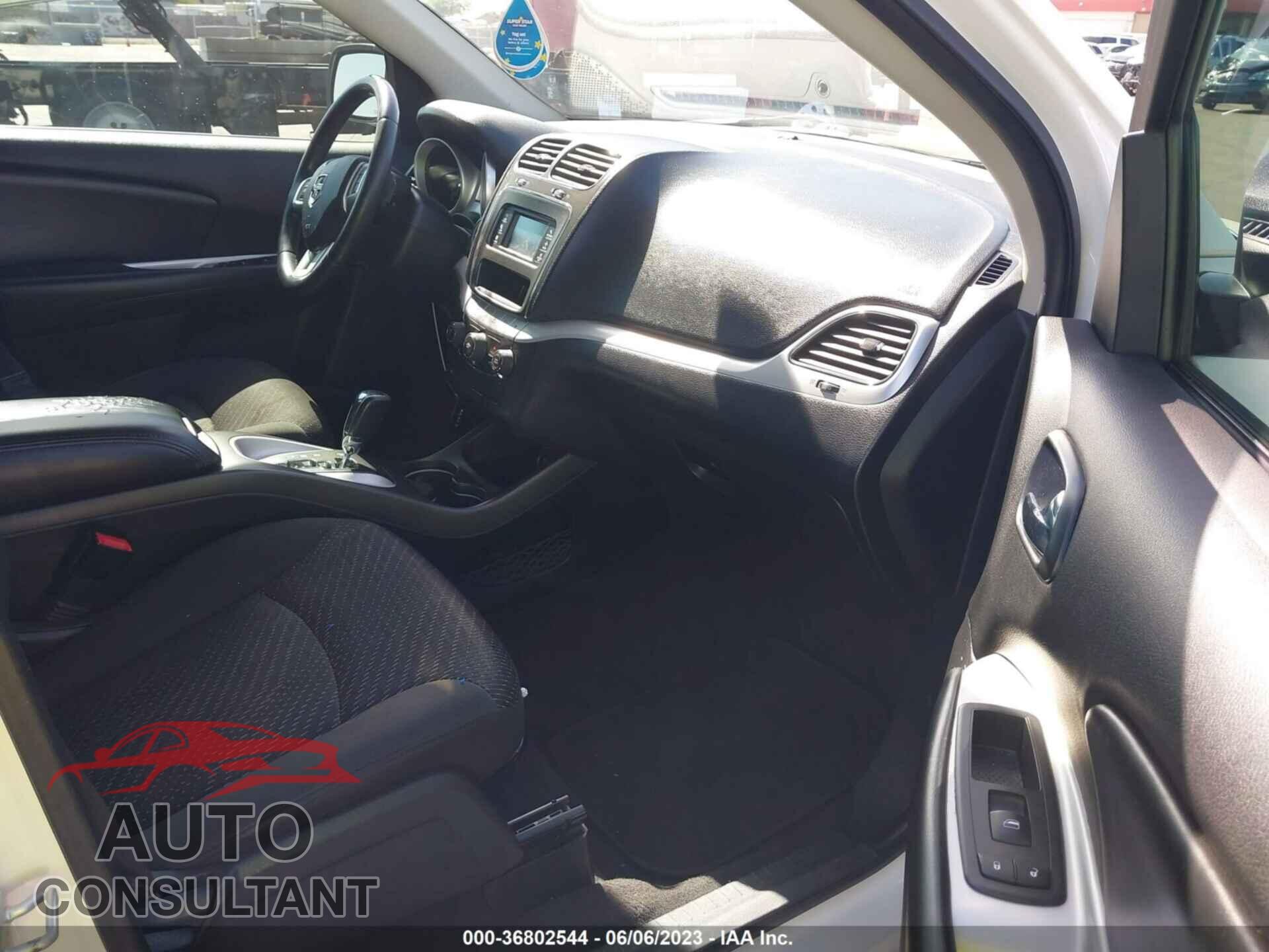 DODGE JOURNEY 2018 - 3C4PDCAB7JT535481
