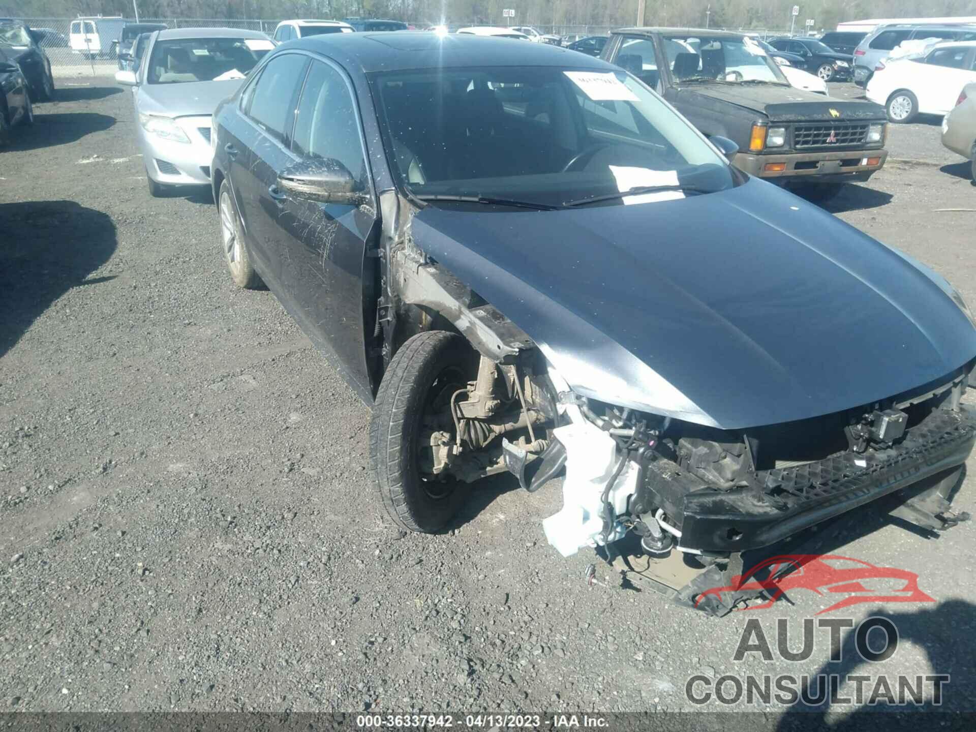 VOLKSWAGEN PASSAT 2018 - 1VWBA7A32JC042223