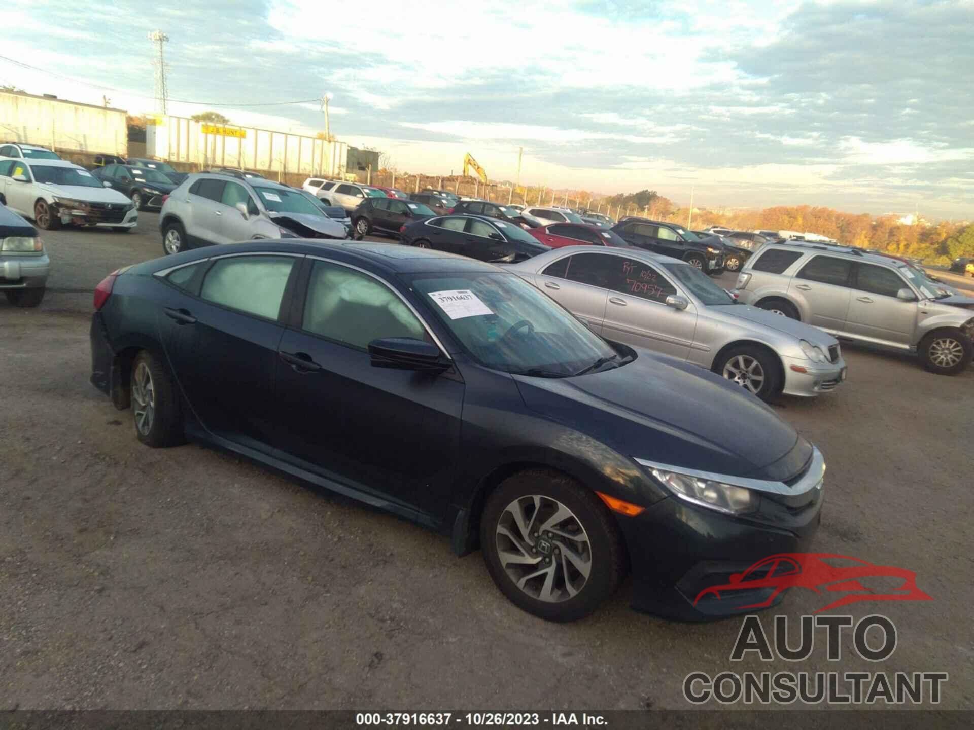 HONDA CIVIC SEDAN 2017 - 2HGFC2F76HH555450