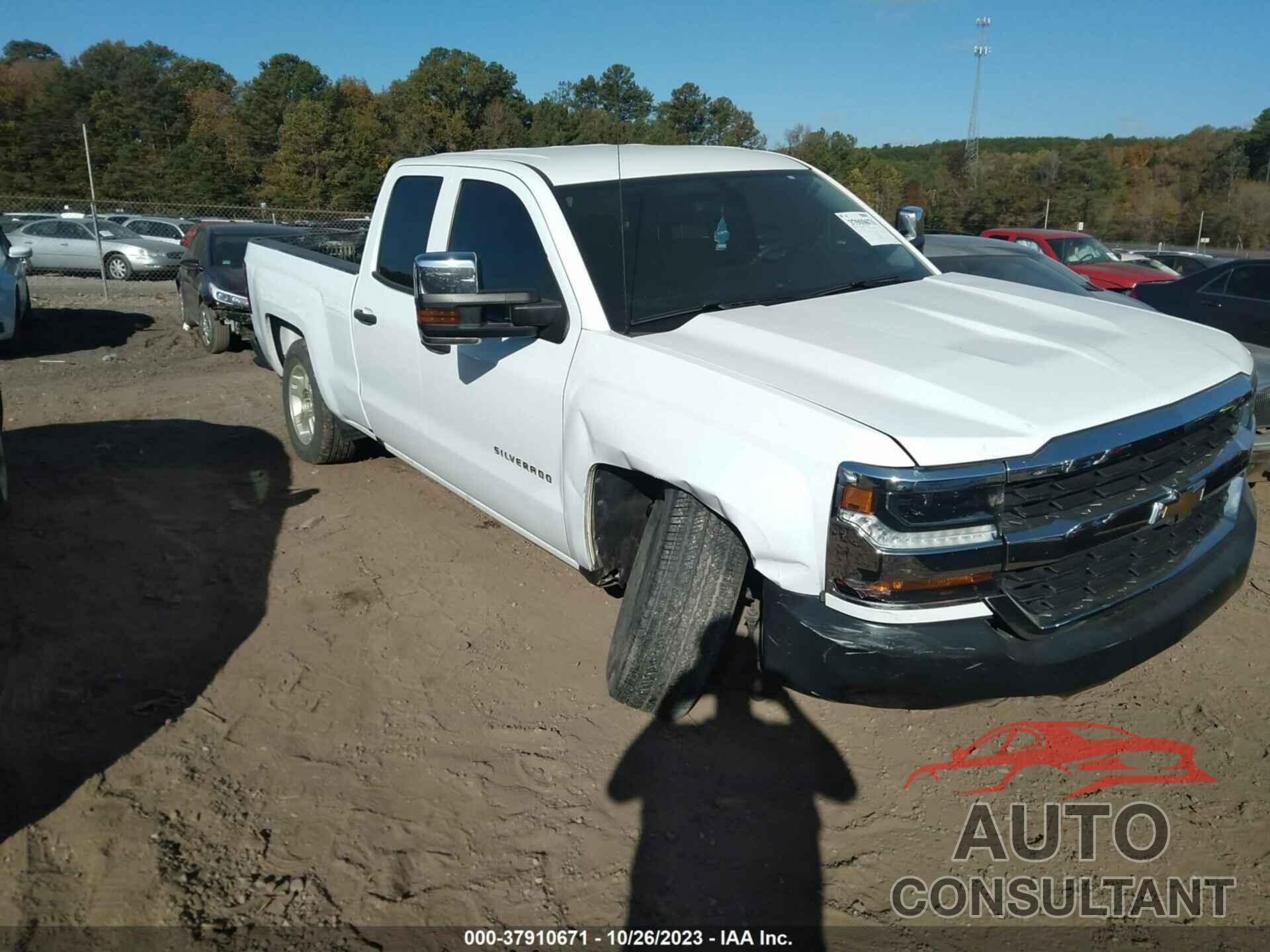 CHEVROLET SILVERADO 1500 2018 - 1GCRCNEC7JZ186468