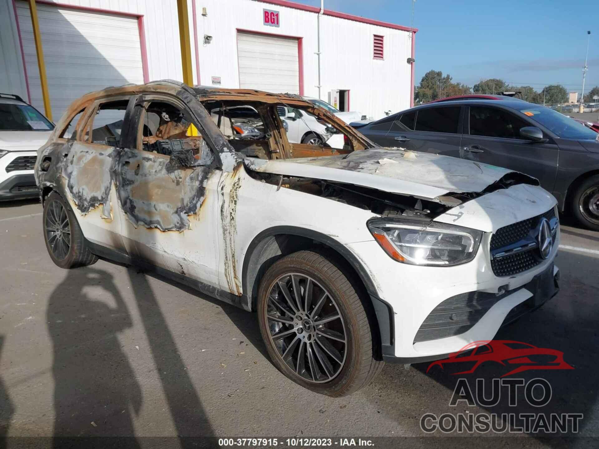 MERCEDES-BENZ GLC 300 2020 - W1N0G8DB6LV255693