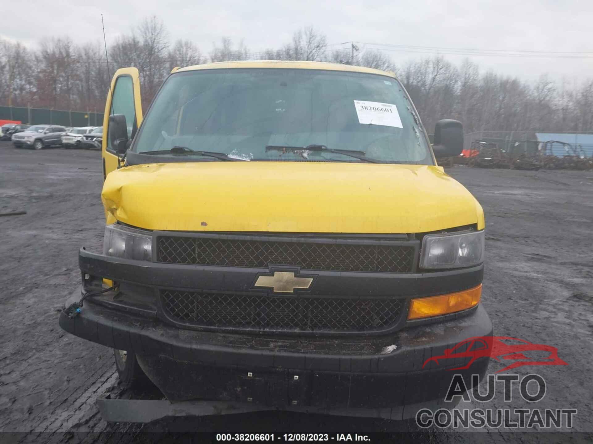 CHEVROLET EXPRESS 2500 2018 - 1GCWGAFGXJ1321975