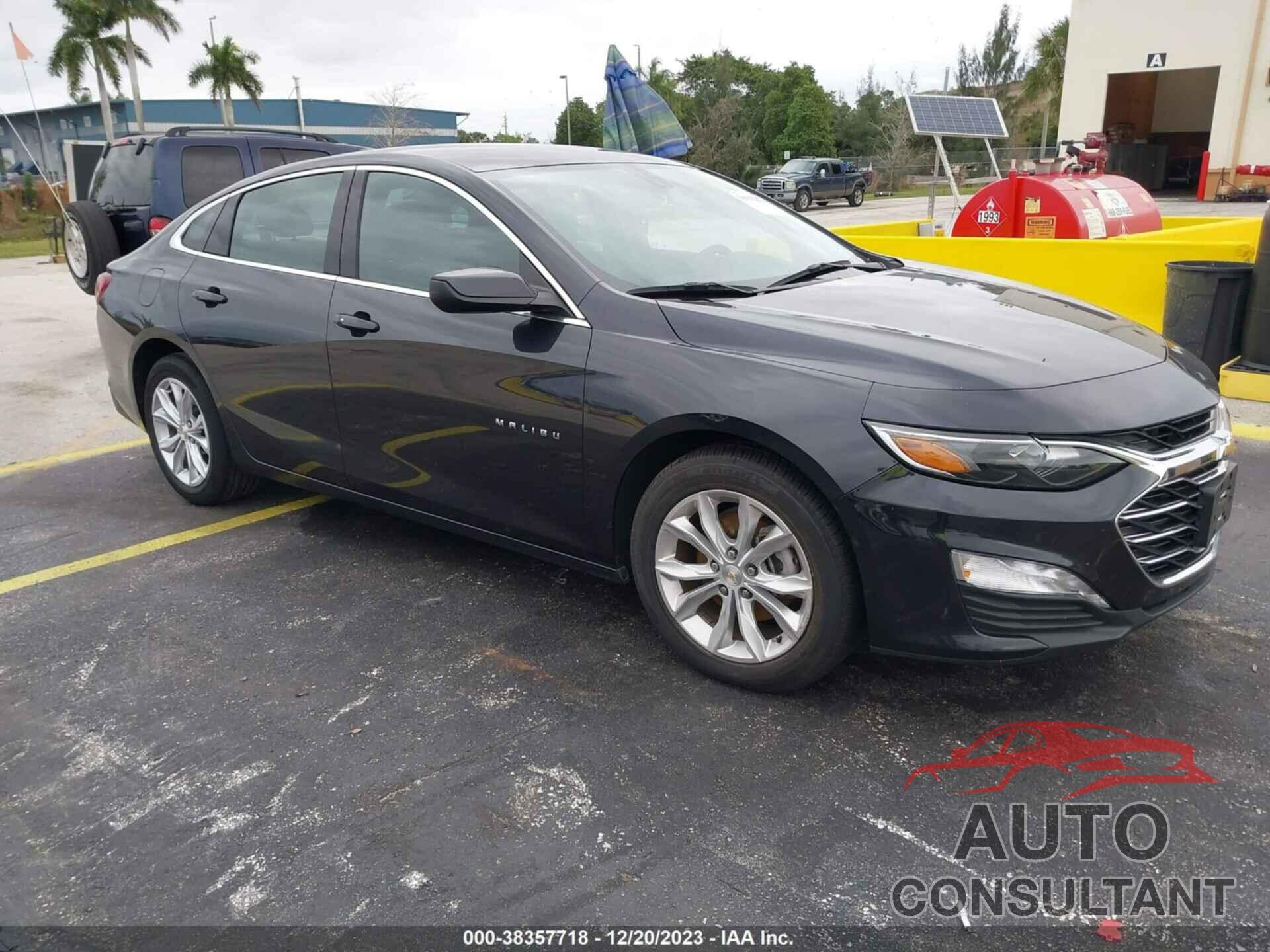 CHEVROLET MALIBU 2022 - 1G1ZD5ST6NF130815