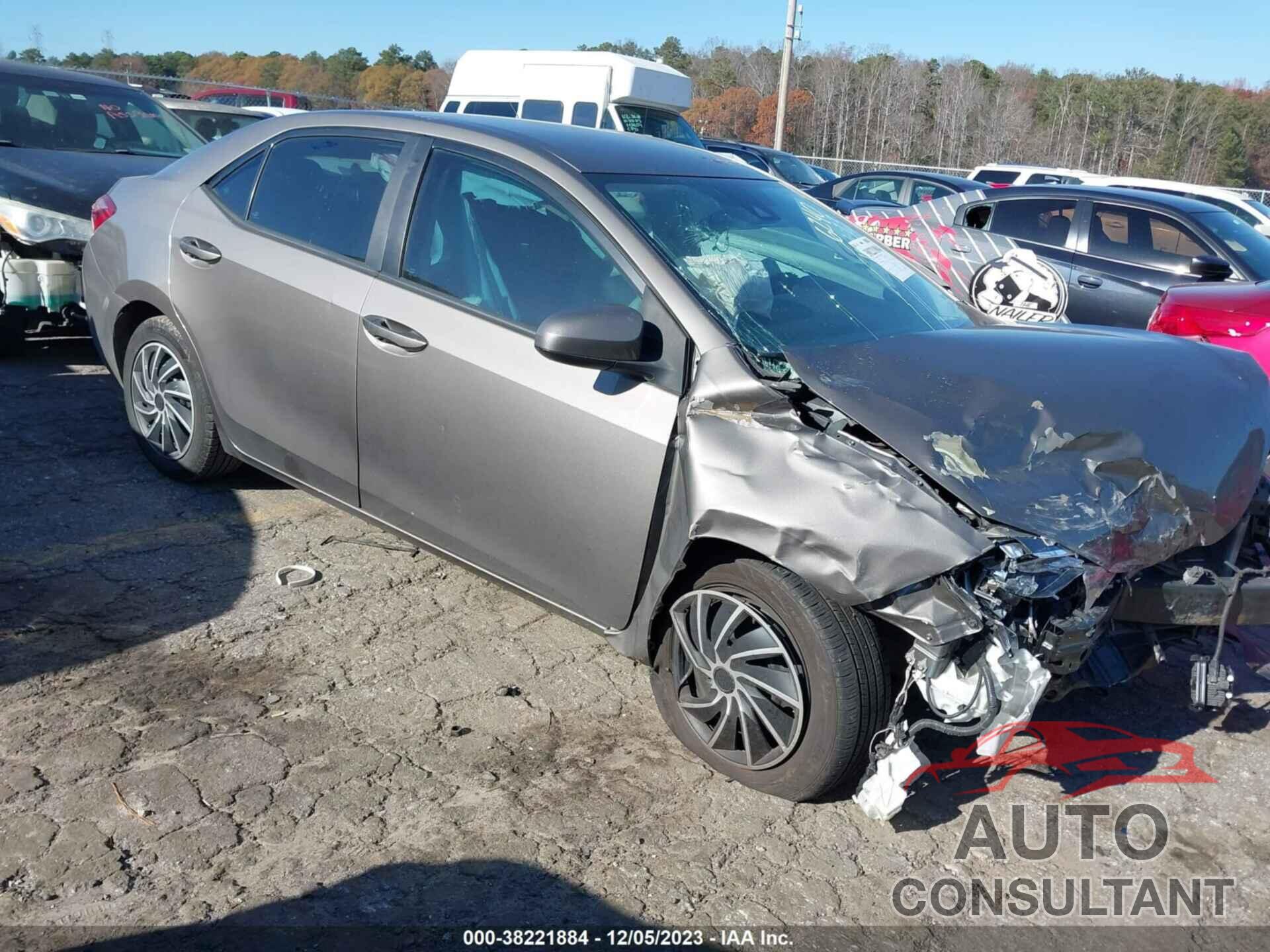 TOYOTA COROLLA 2018 - 5YFBURHE5JP826240