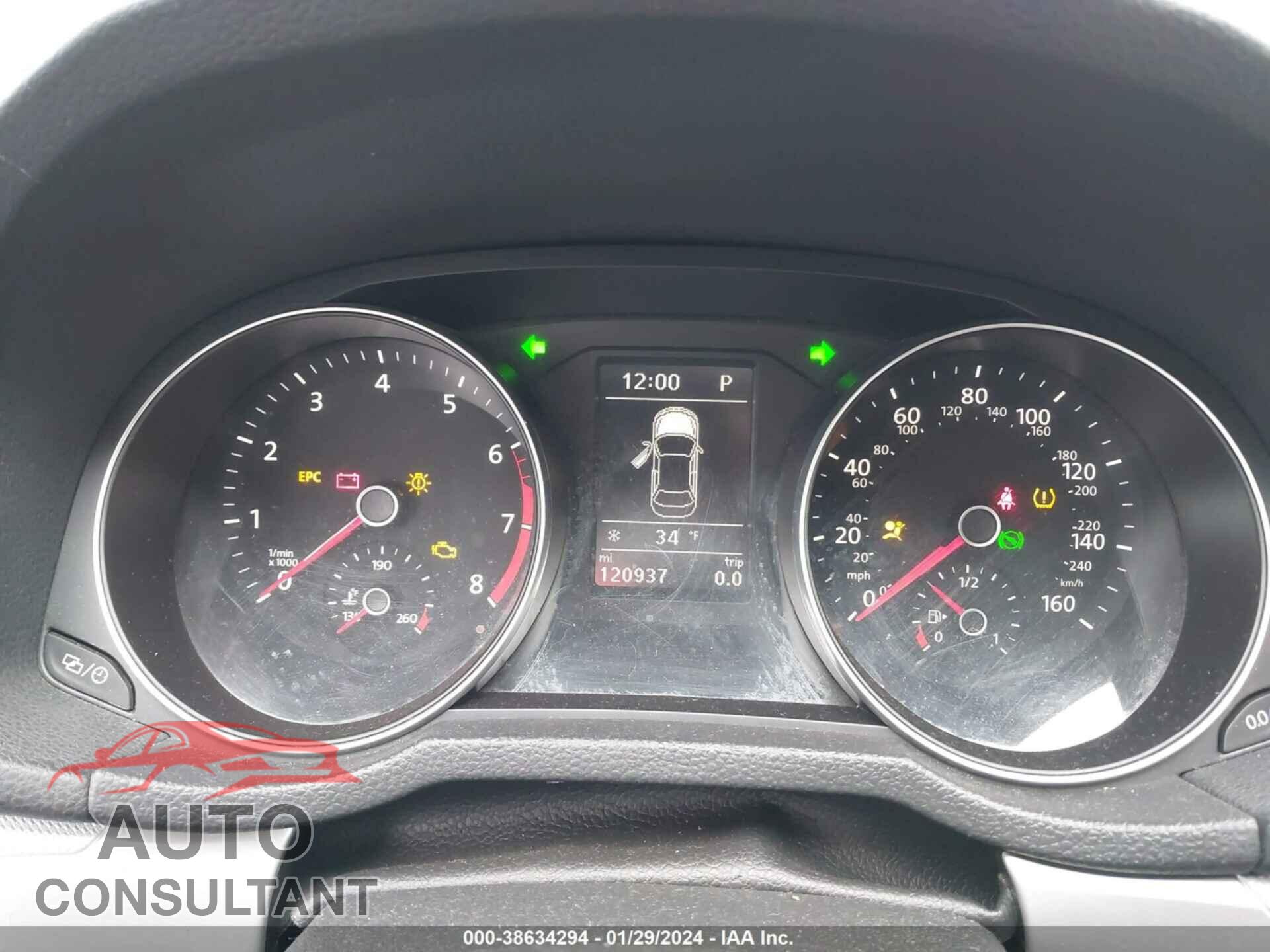 VOLKSWAGEN PASSAT 2017 - 1VWAT7A38HT008156