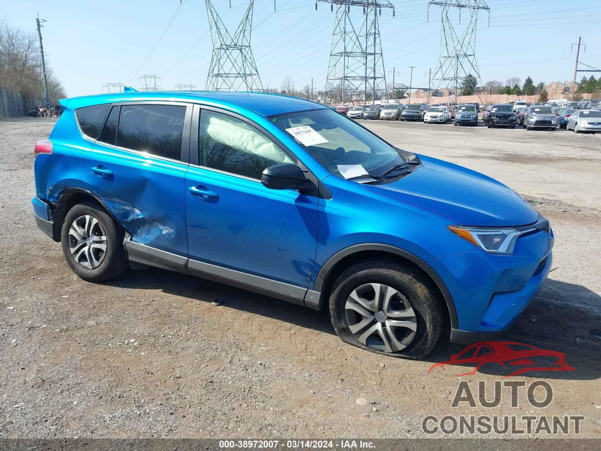 TOYOTA RAV4 2017 - JTMBFREV8HD218773