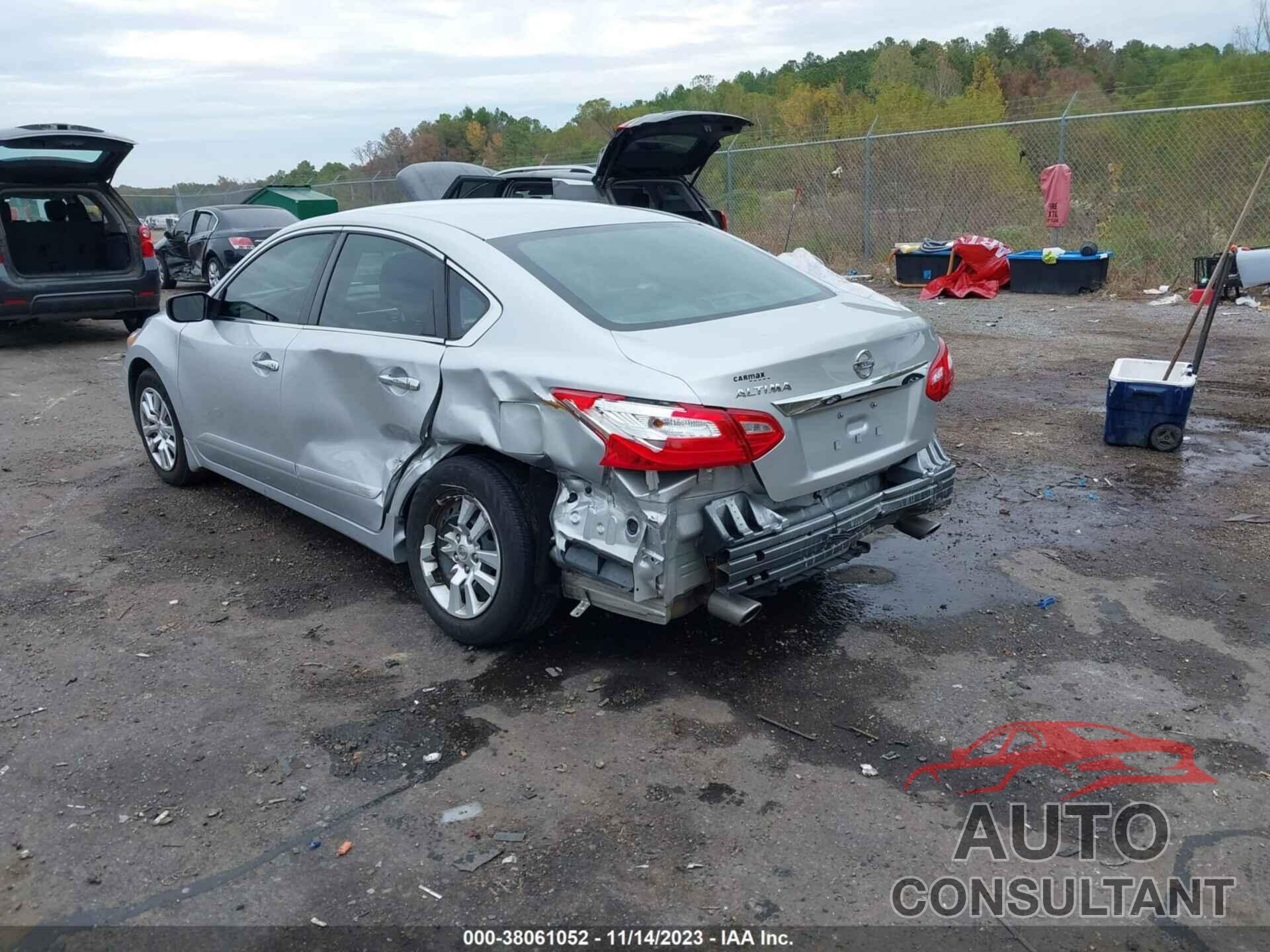 NISSAN ALTIMA 2017 - 1N4AL3AP8HC122050