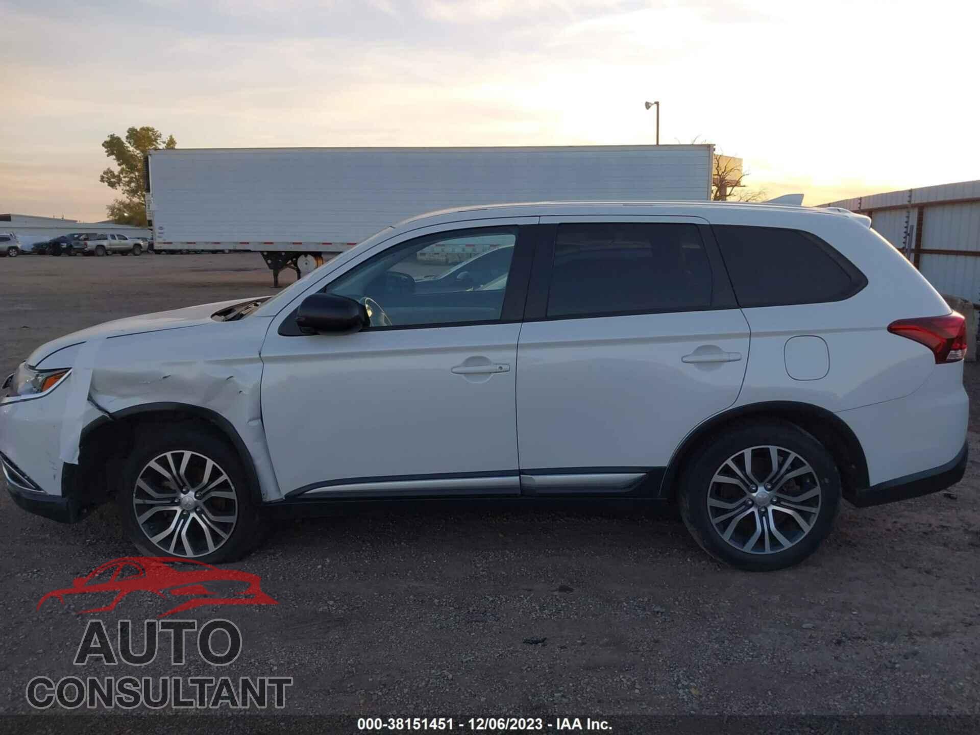MITSUBISHI OUTLANDER 2017 - JA4AD2A34HZ007628