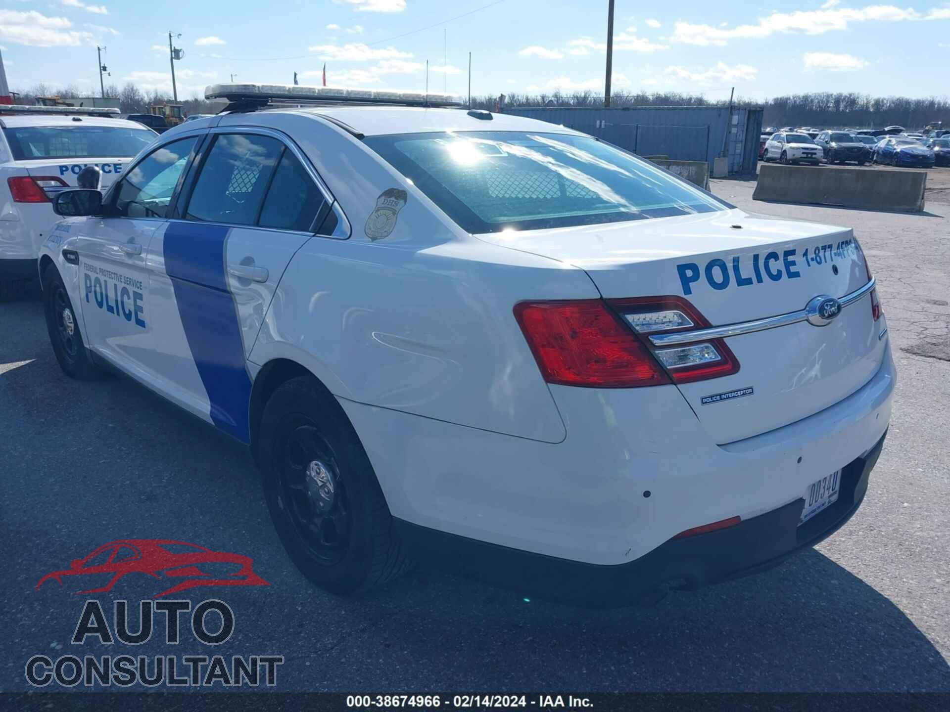 FORD TAURUS 2017 - 1FAHP2L83HG105927