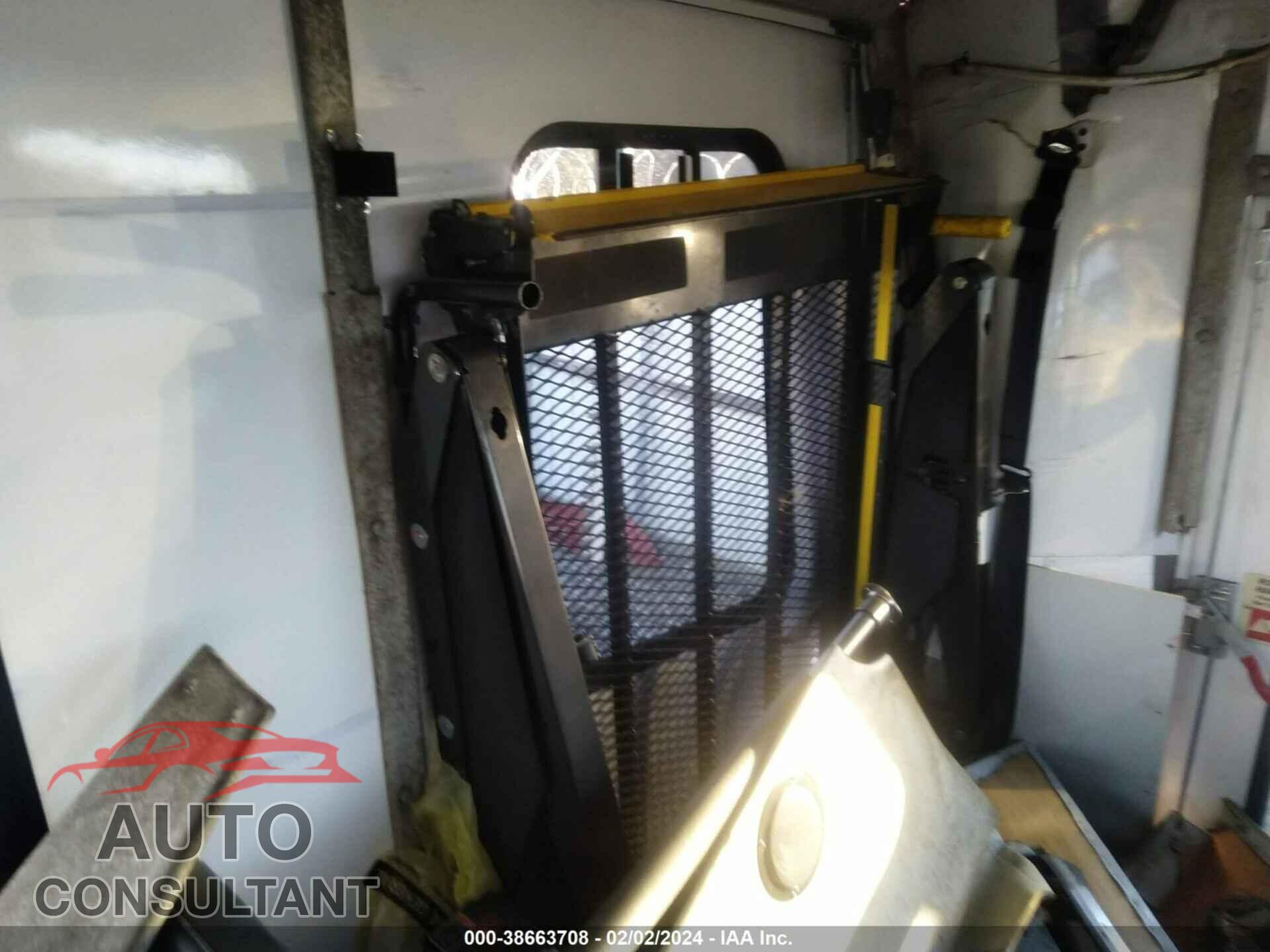FORD ECONOLINE 2017 - 1FDEE3FS7HDC77875