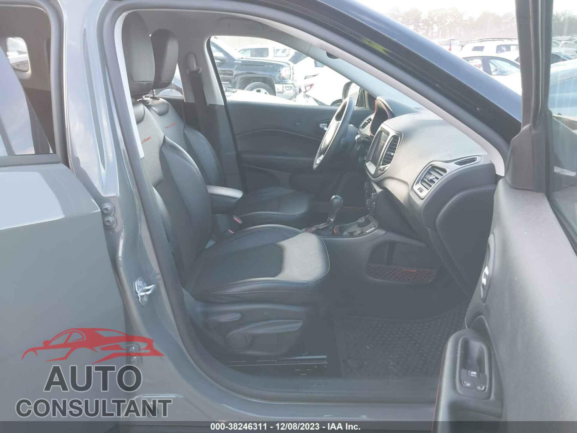 JEEP COMPASS 2021 - 3C4NJDDB3MT598633