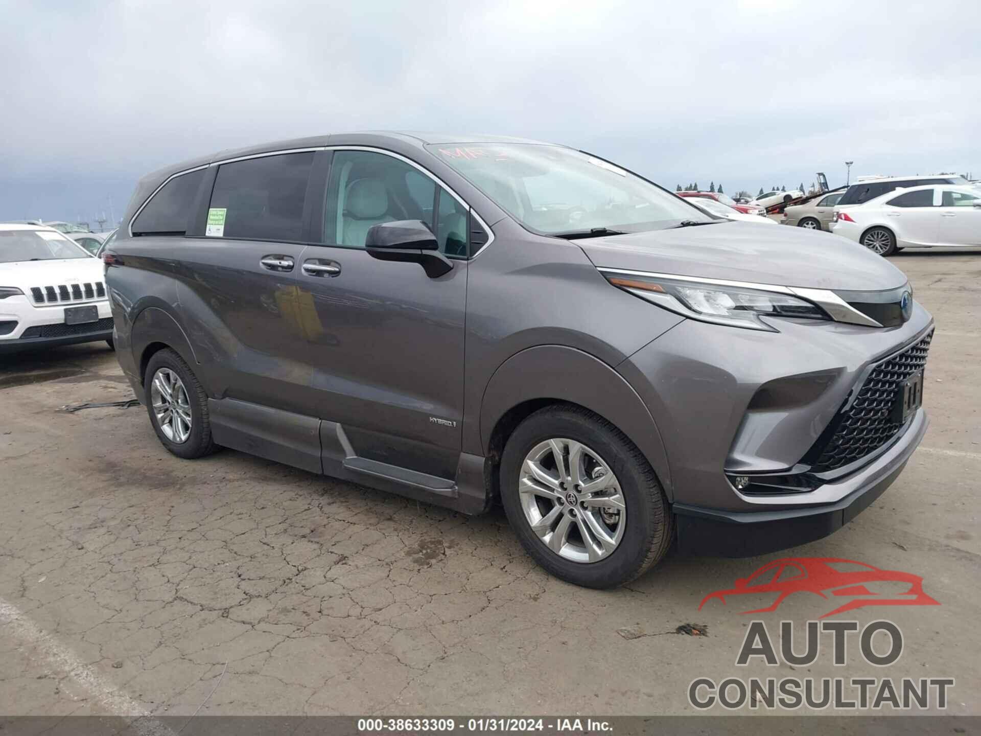 TOYOTA SIENNA 2021 - 5TDXSKFC4MS030773