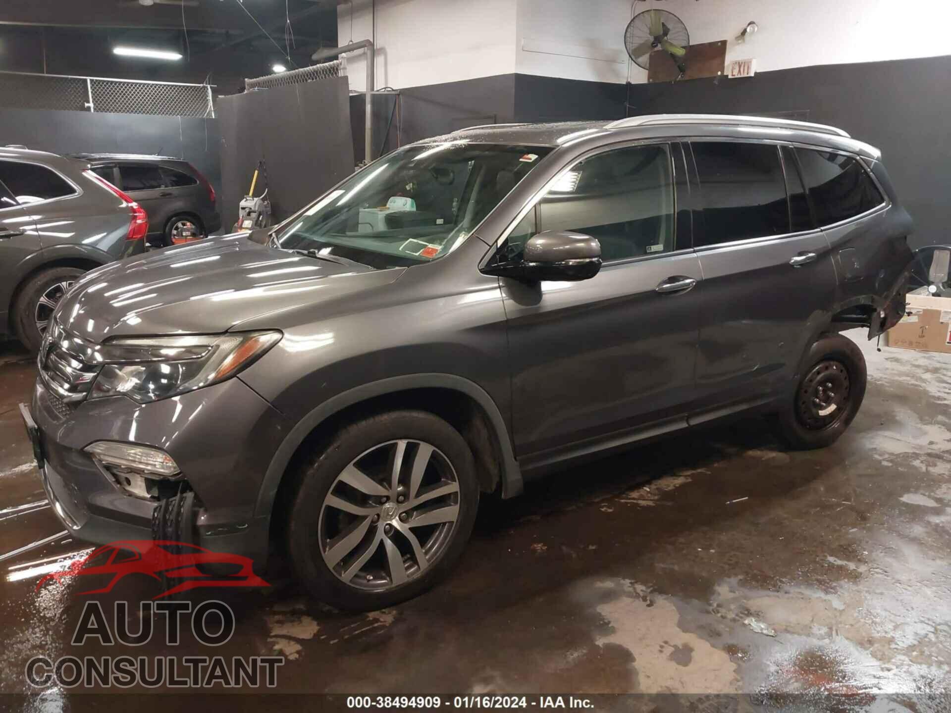 HONDA PILOT 2018 - 5FNYF6H99JB033556