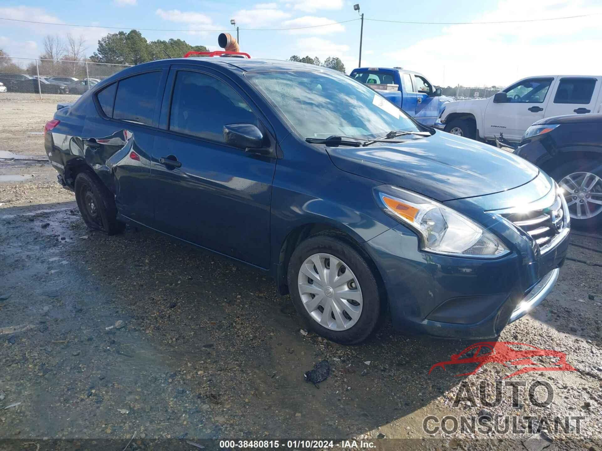 NISSAN VERSA 2017 - 3N1CN7AP2HL868134