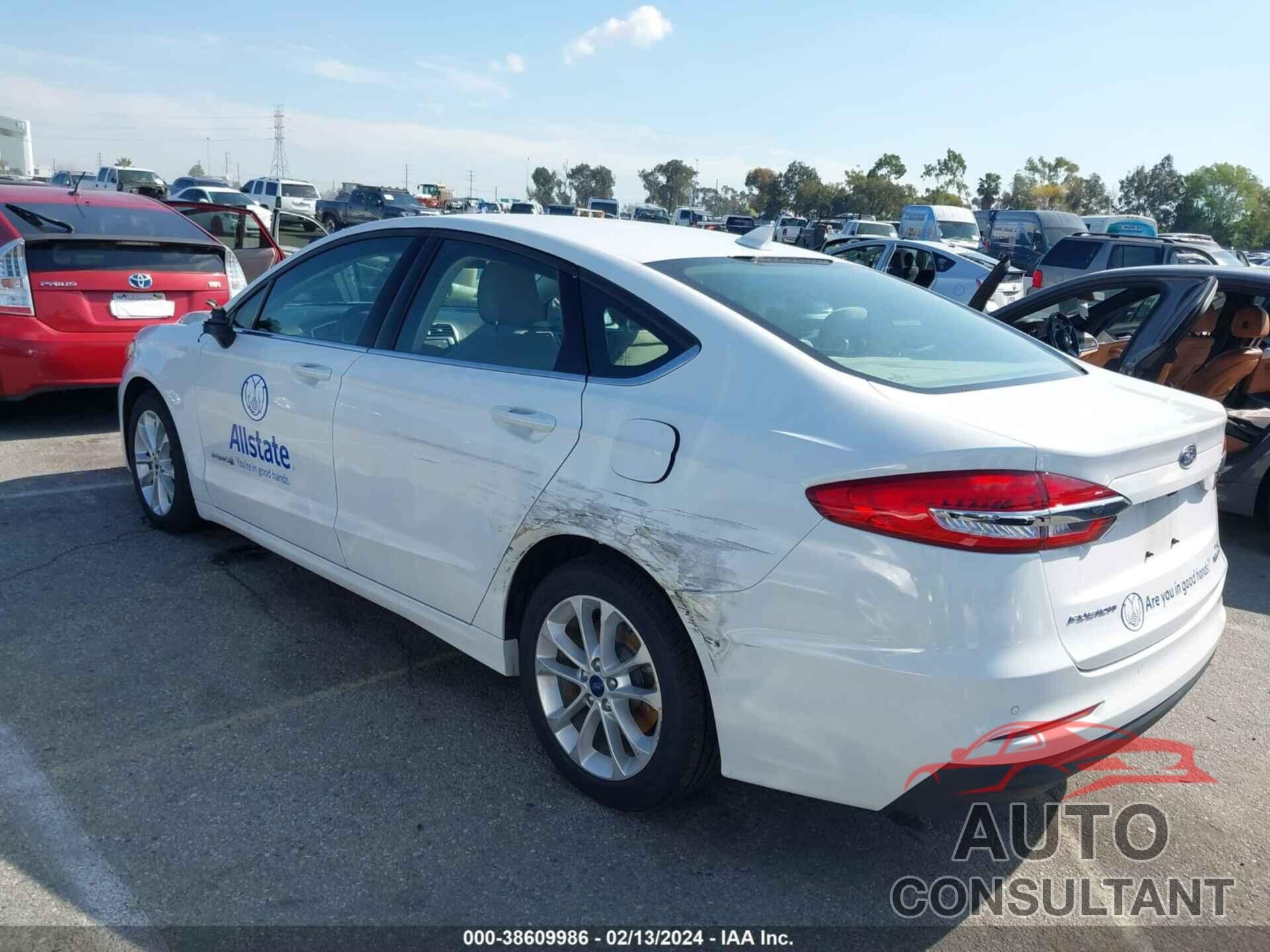 FORD FUSION HYBRID 2019 - 3FA6P0LU0KR137775