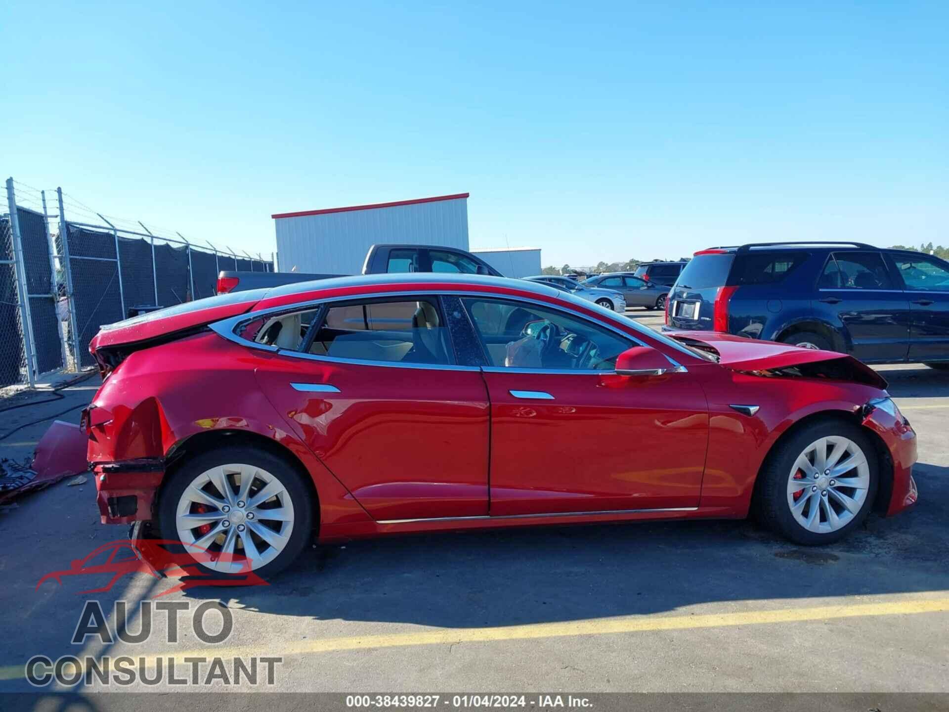 TESLA MODEL S 2018 - 5YJSA1E40JF245973