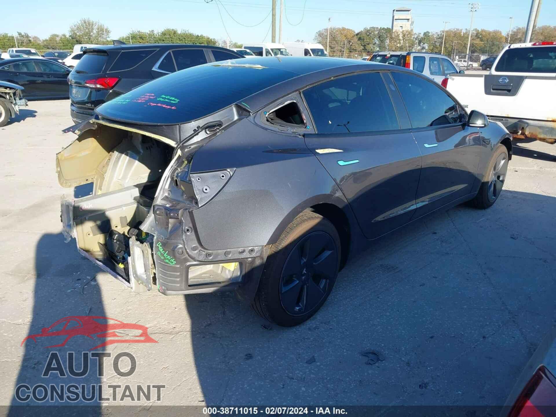 TESLA MODEL 3 2023 - 5YJ3E1EA3PF646683