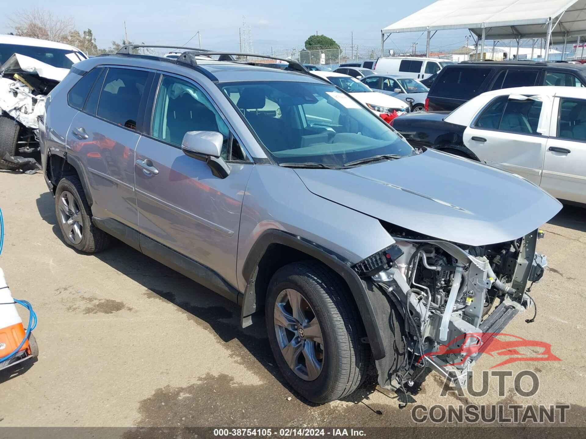 TOYOTA RAV4 2022 - 2T3W1RFV0NC184021