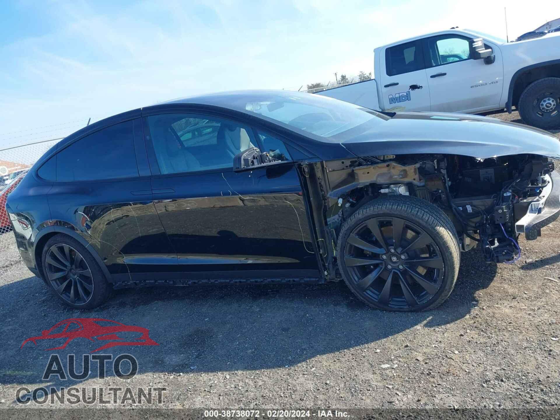 TESLA MODEL X 2023 - 7SAXCDE5XPF367147