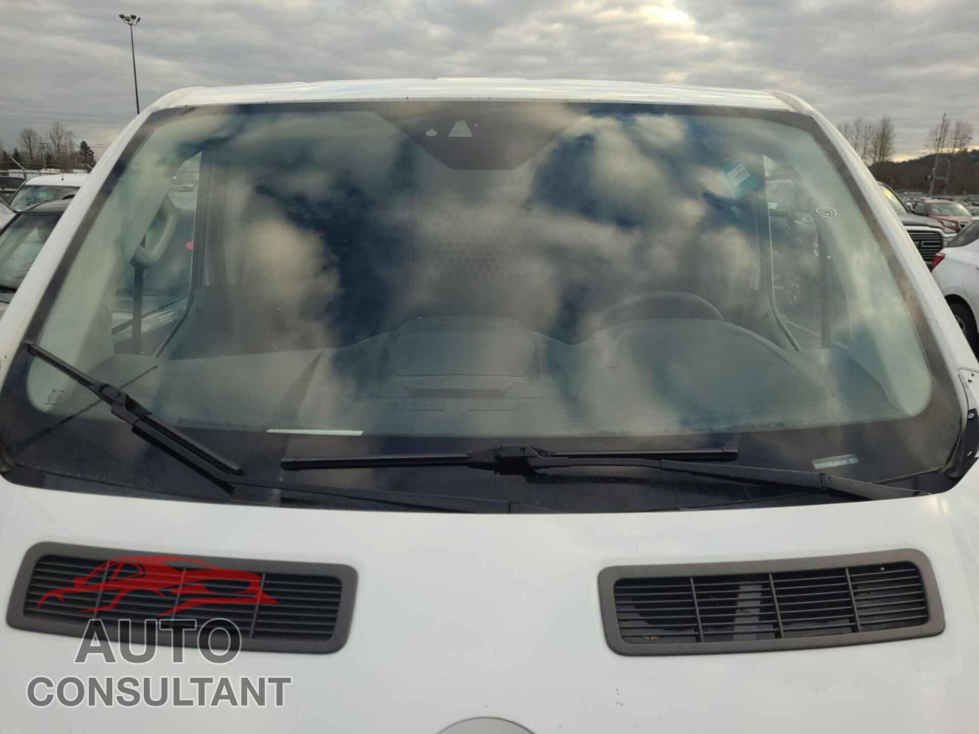 FORD TRANSIT-250 2018 - 1FTYR1YM3JKB51121