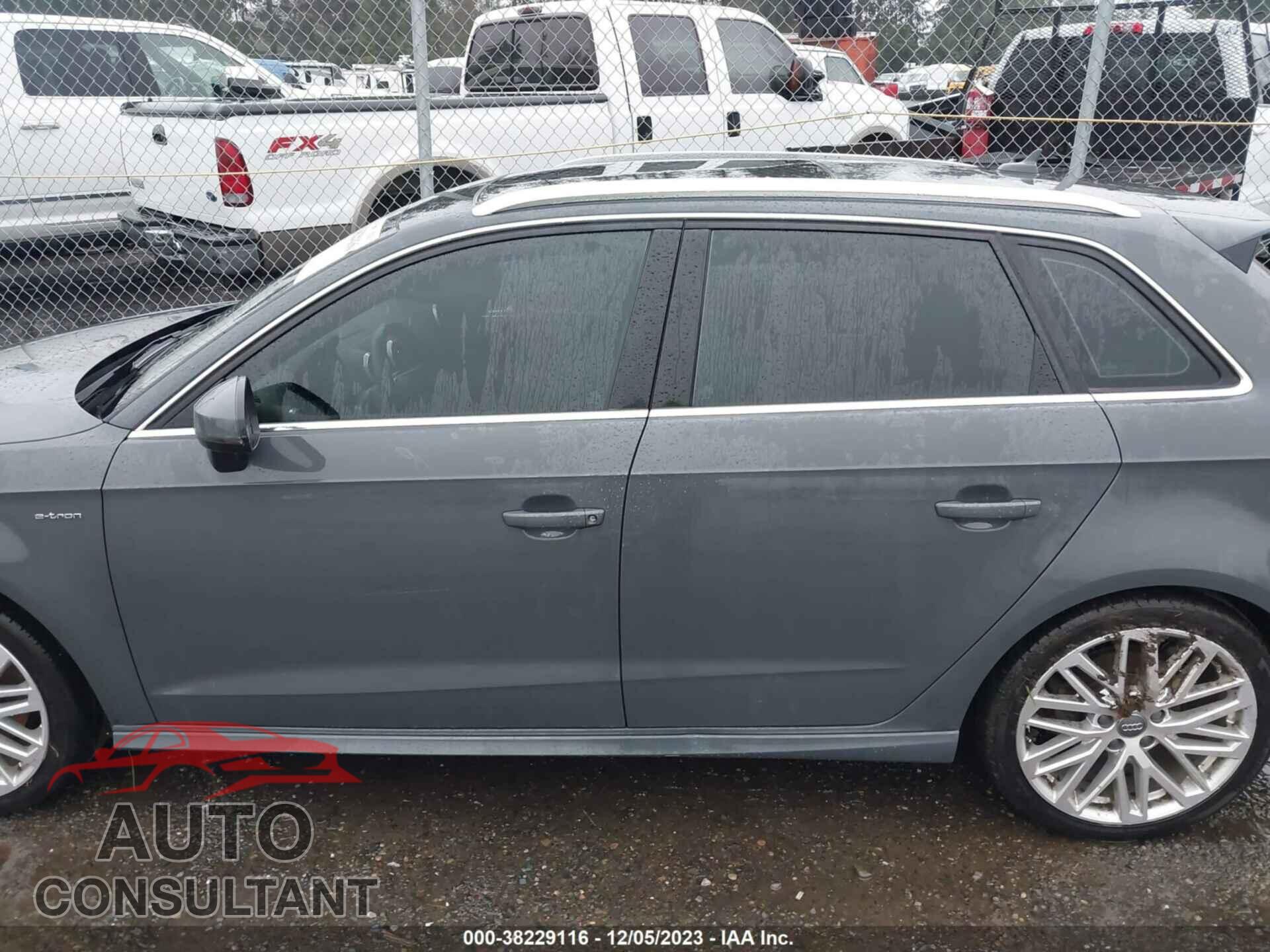 AUDI A3 E-TRON 2018 - WAUTPBFF3JA067863