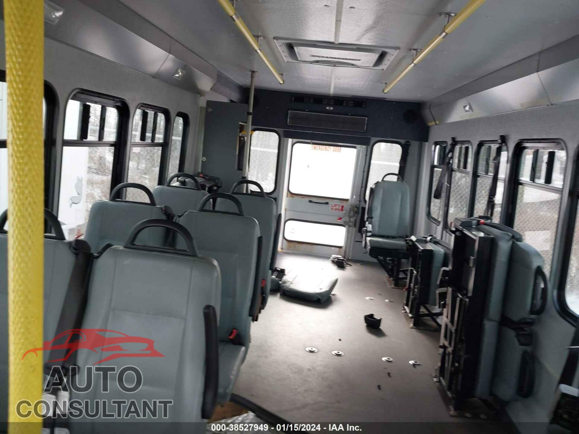 FORD E-450 CUTAWAY 2017 - 1FDFE4FS1HDC15396