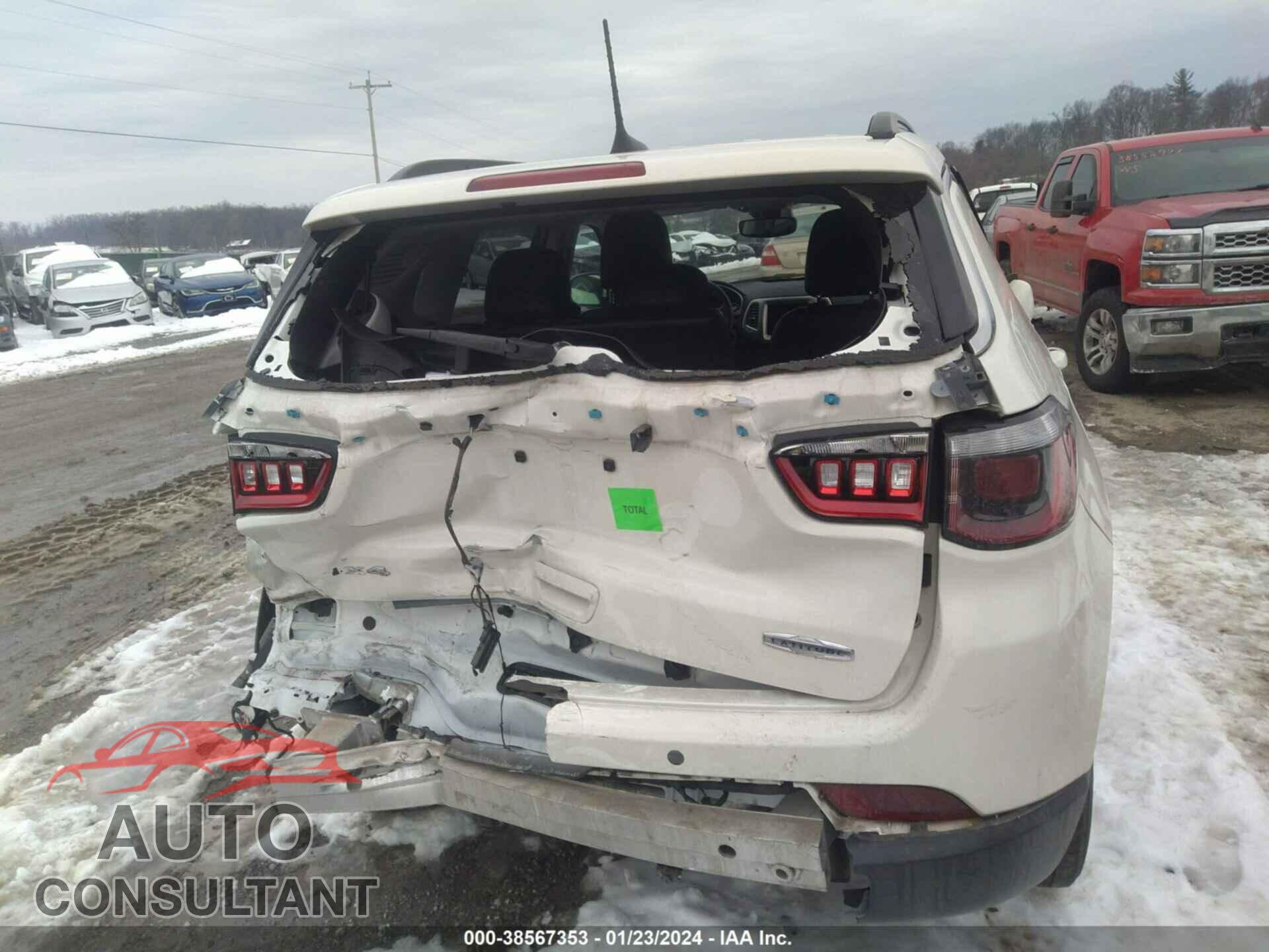 JEEP COMPASS 2018 - 3C4NJDBB6JT372228