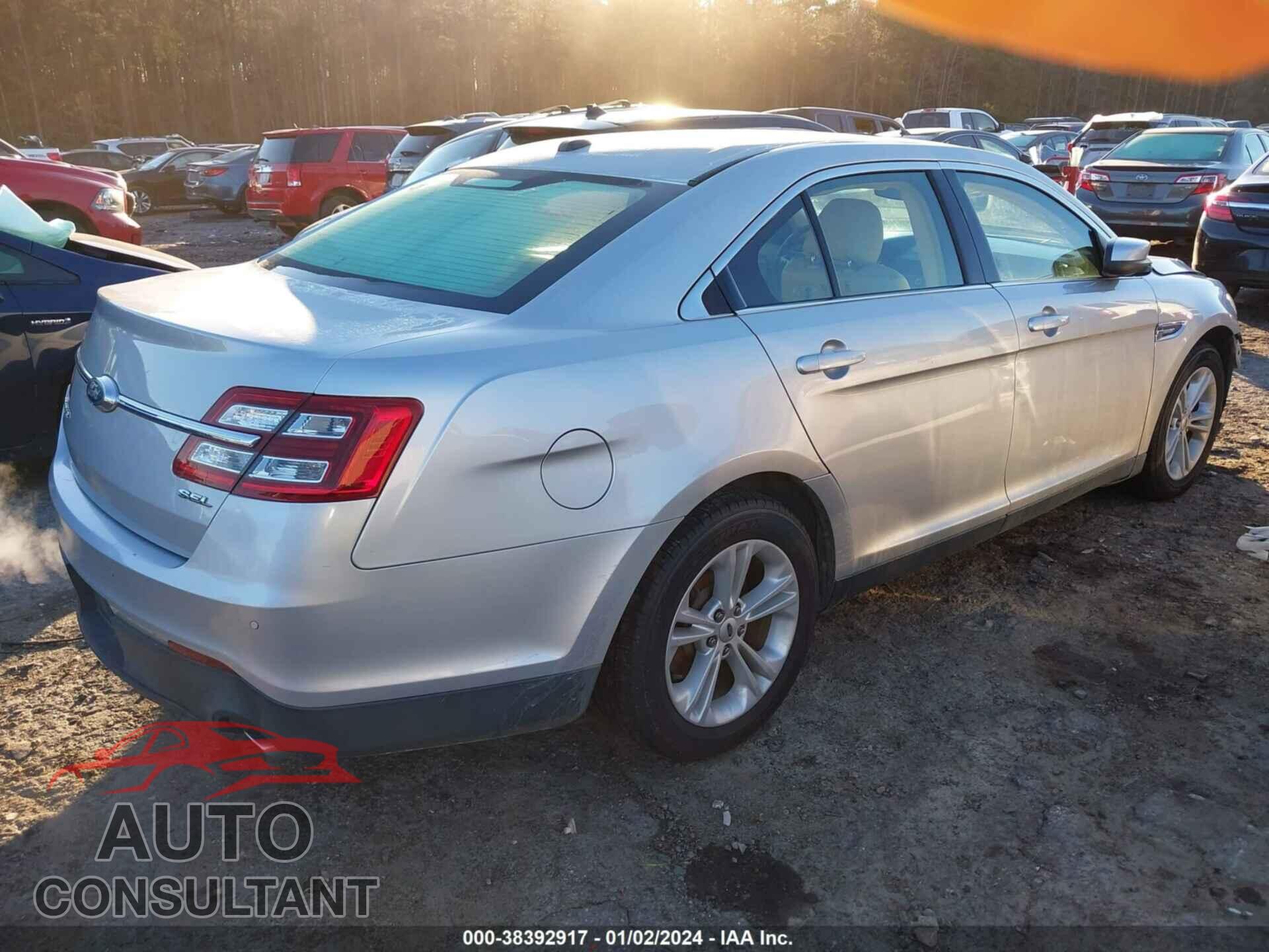 FORD TAURUS 2017 - 1FAHP2E88HG126267