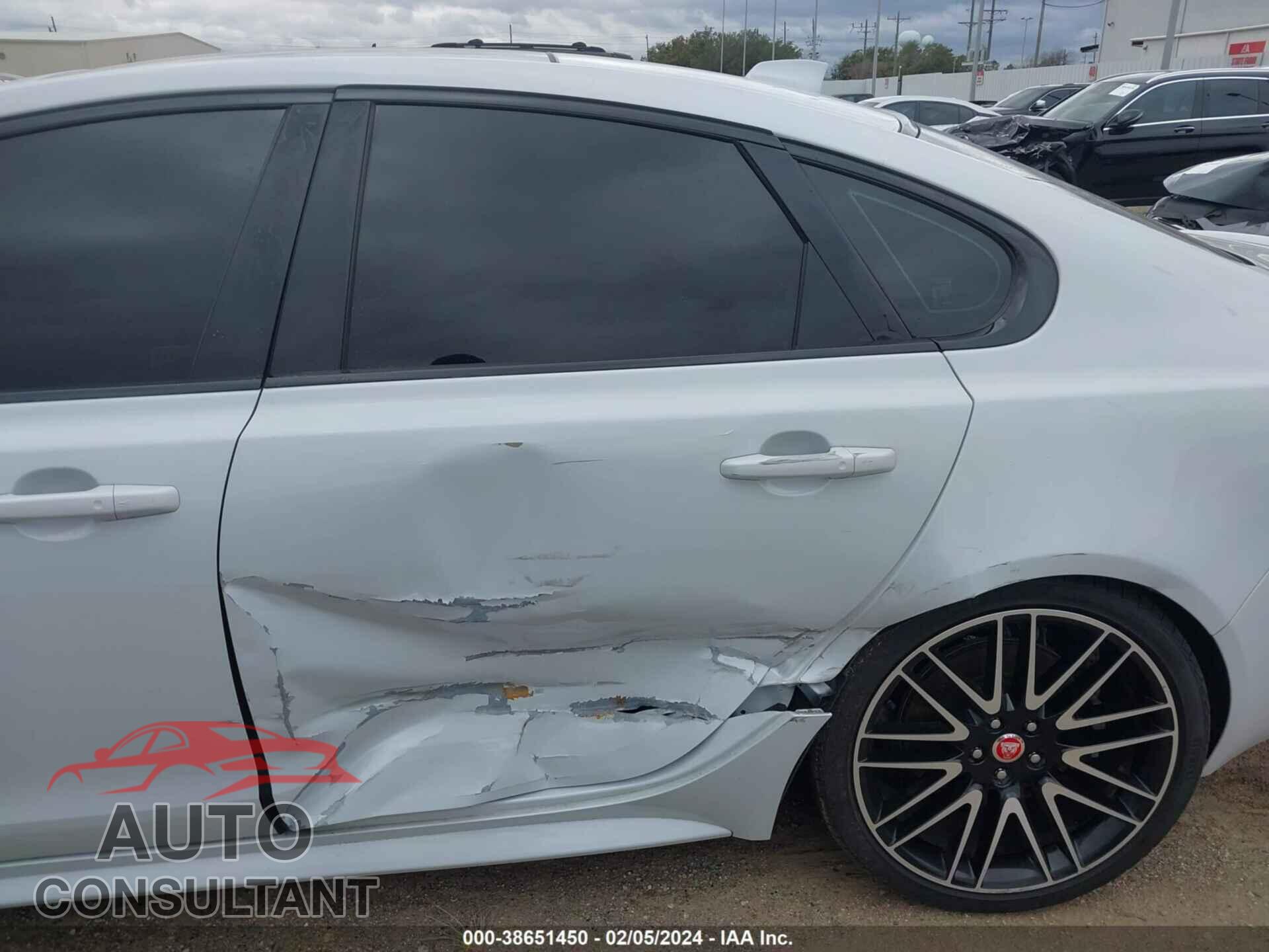 JAGUAR XF 2016 - SAJBF4BVXGCY12892