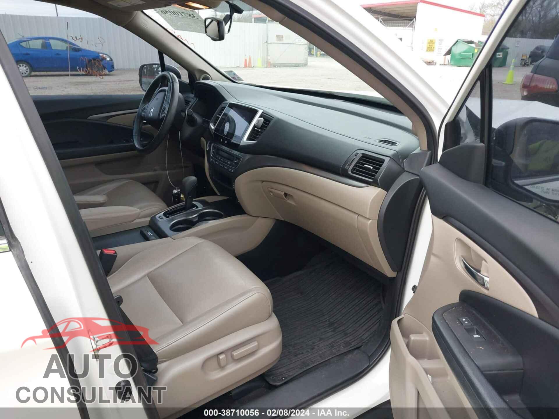 HONDA PILOT 2017 - 5FNYF5H50HB016954