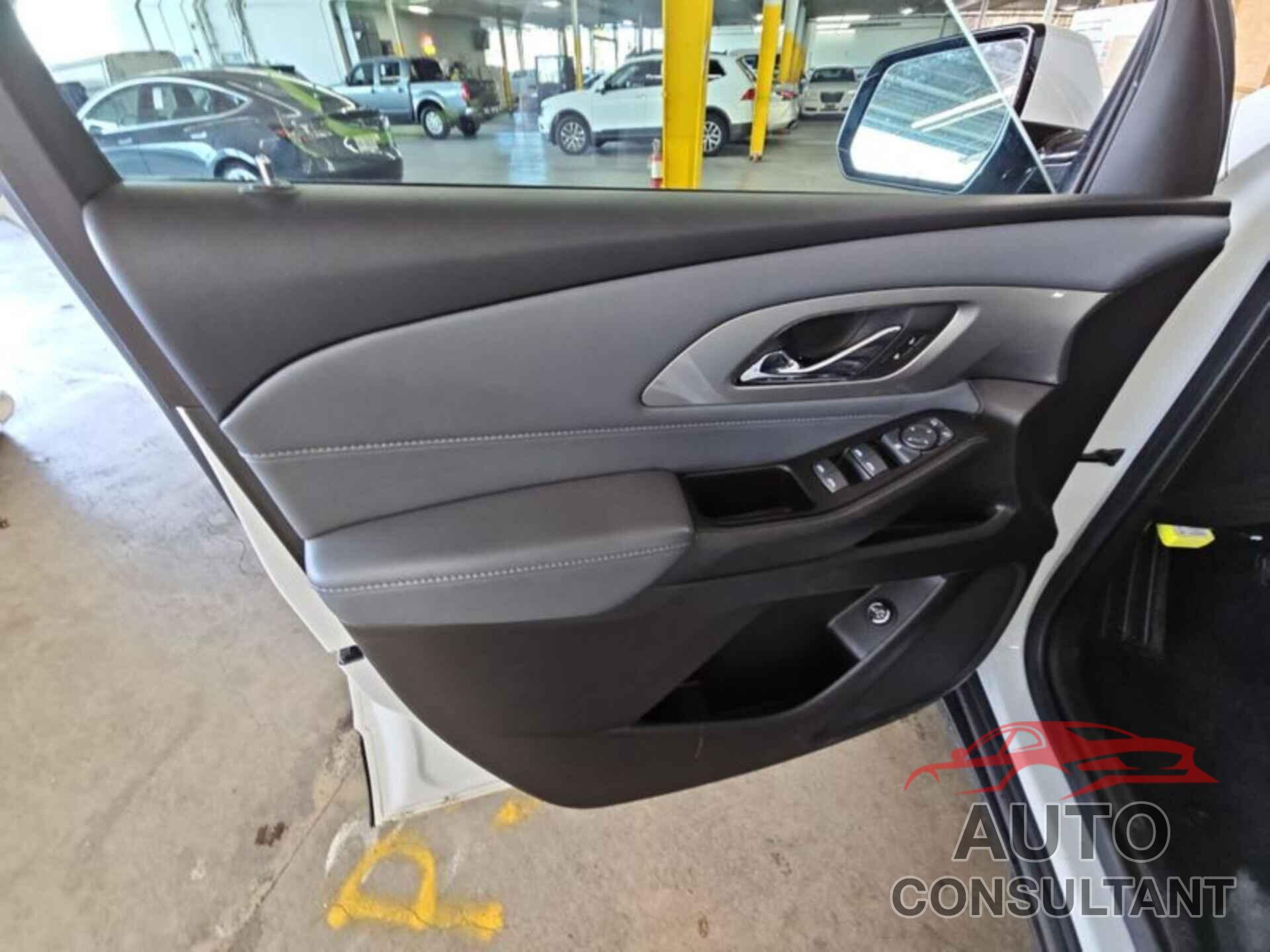 CHEVROLET TRAVERSE 2019 - 1GNERGKW7KJ236283