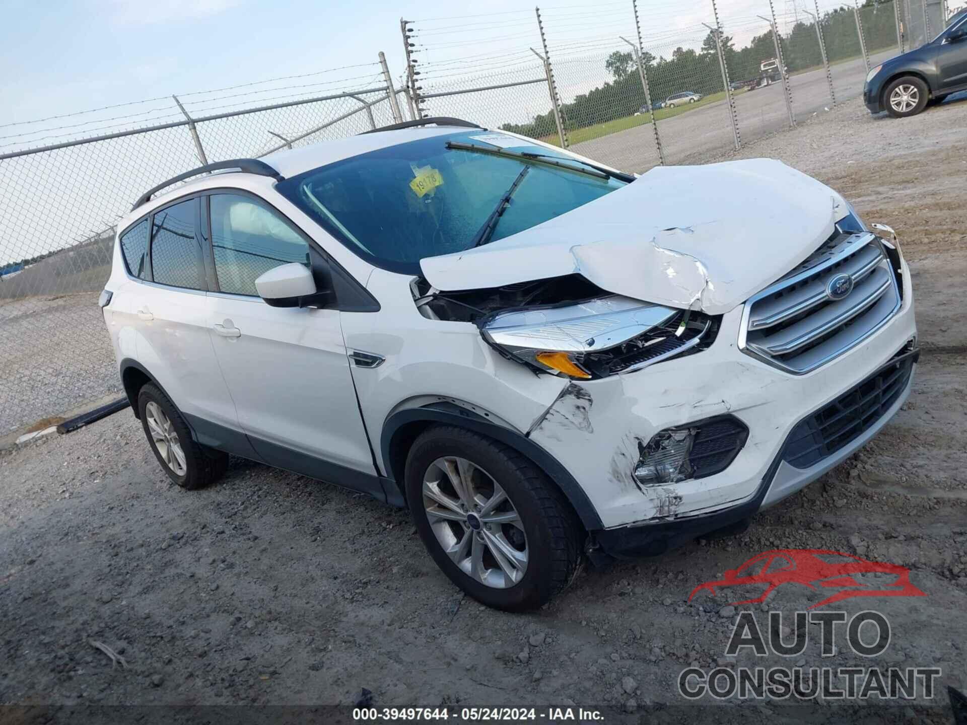 FORD ESCAPE 2018 - 1FMCU0GD5JUC33422