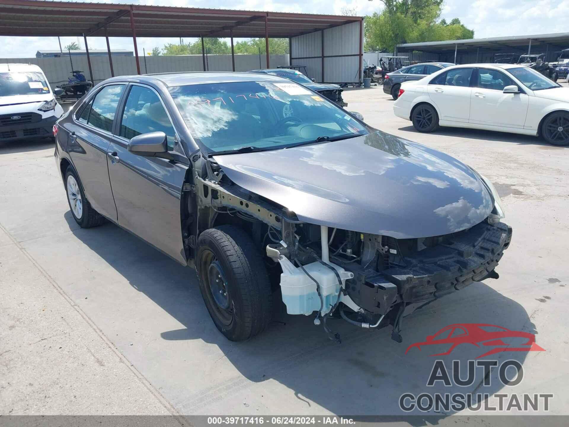 TOYOTA CAMRY 2016 - 4T4BF1FK7GR558549