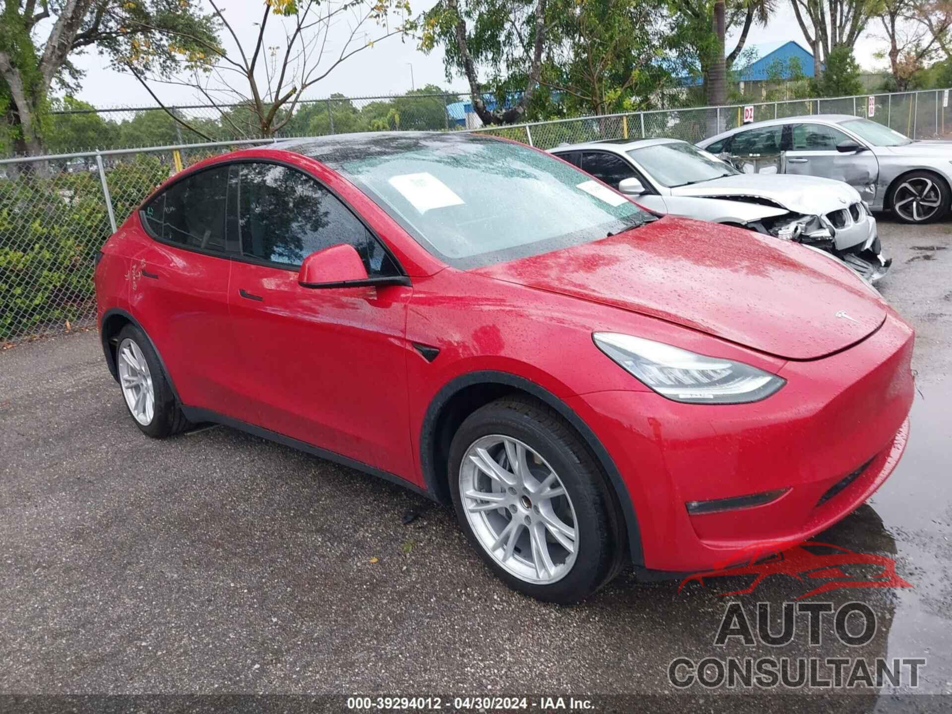 TESLA MODEL Y 2021 - 5YJYGDED4MF107674