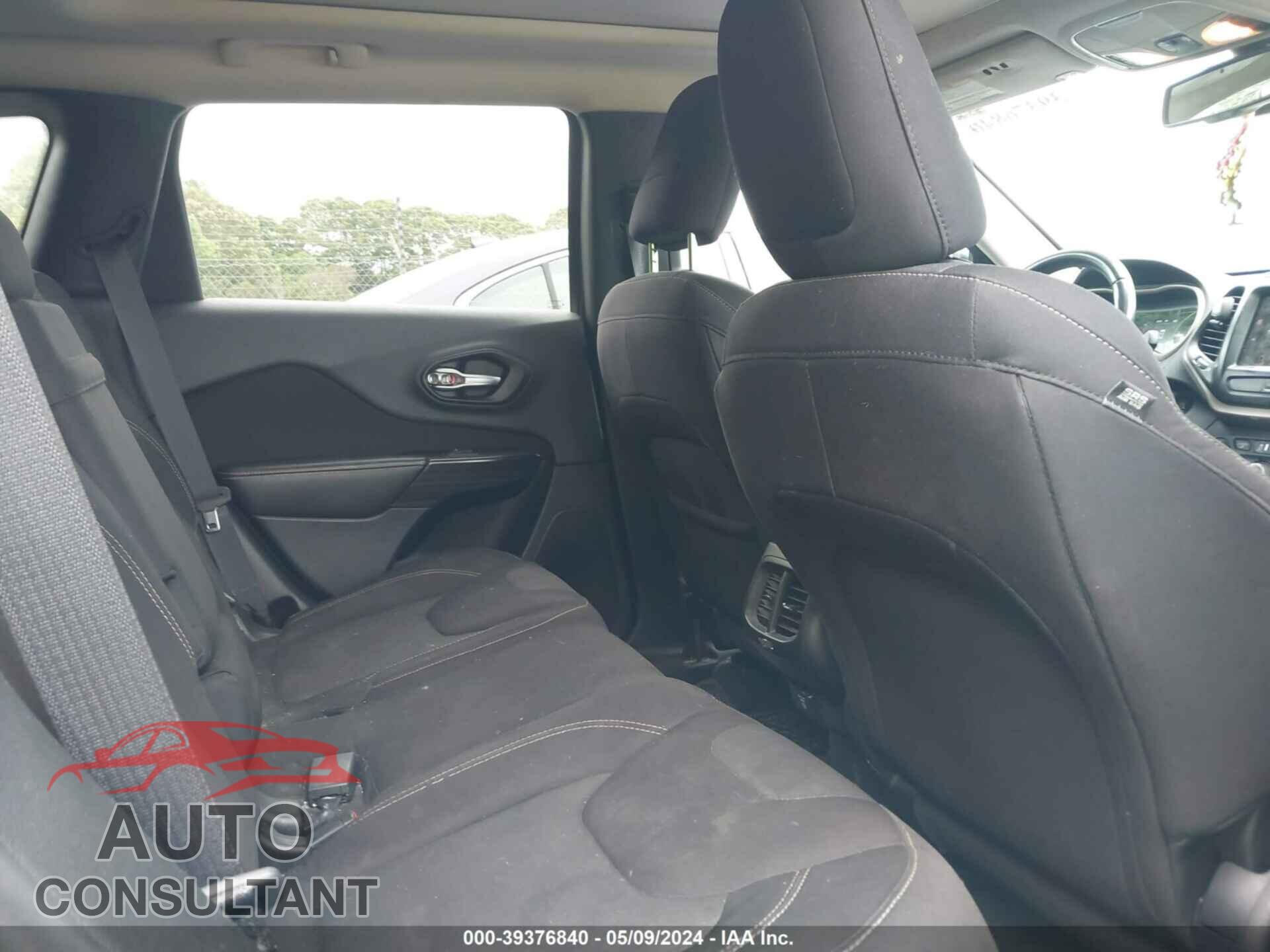JEEP CHEROKEE 2016 - 1C4PJMCS3GW114792