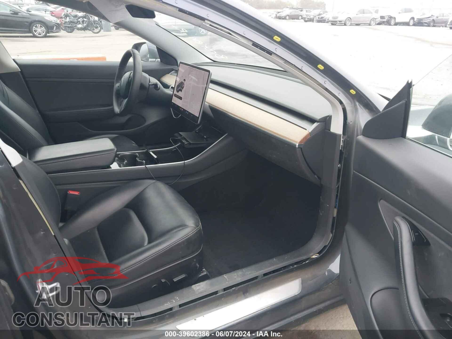 TESLA MODEL 3 2020 - 5YJ3E1EA7LF630321