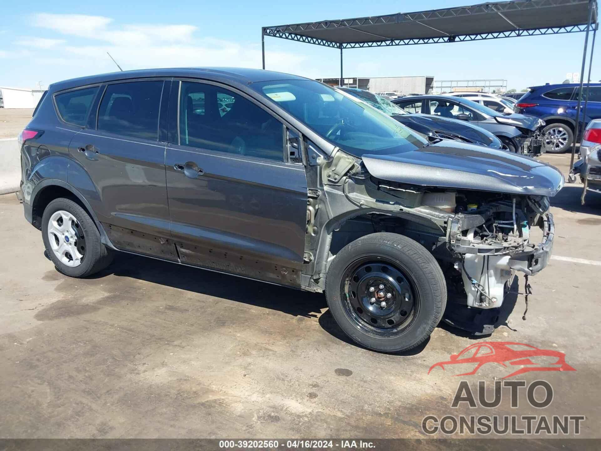 FORD ESCAPE 2018 - 1FMCU0F73JUB44458