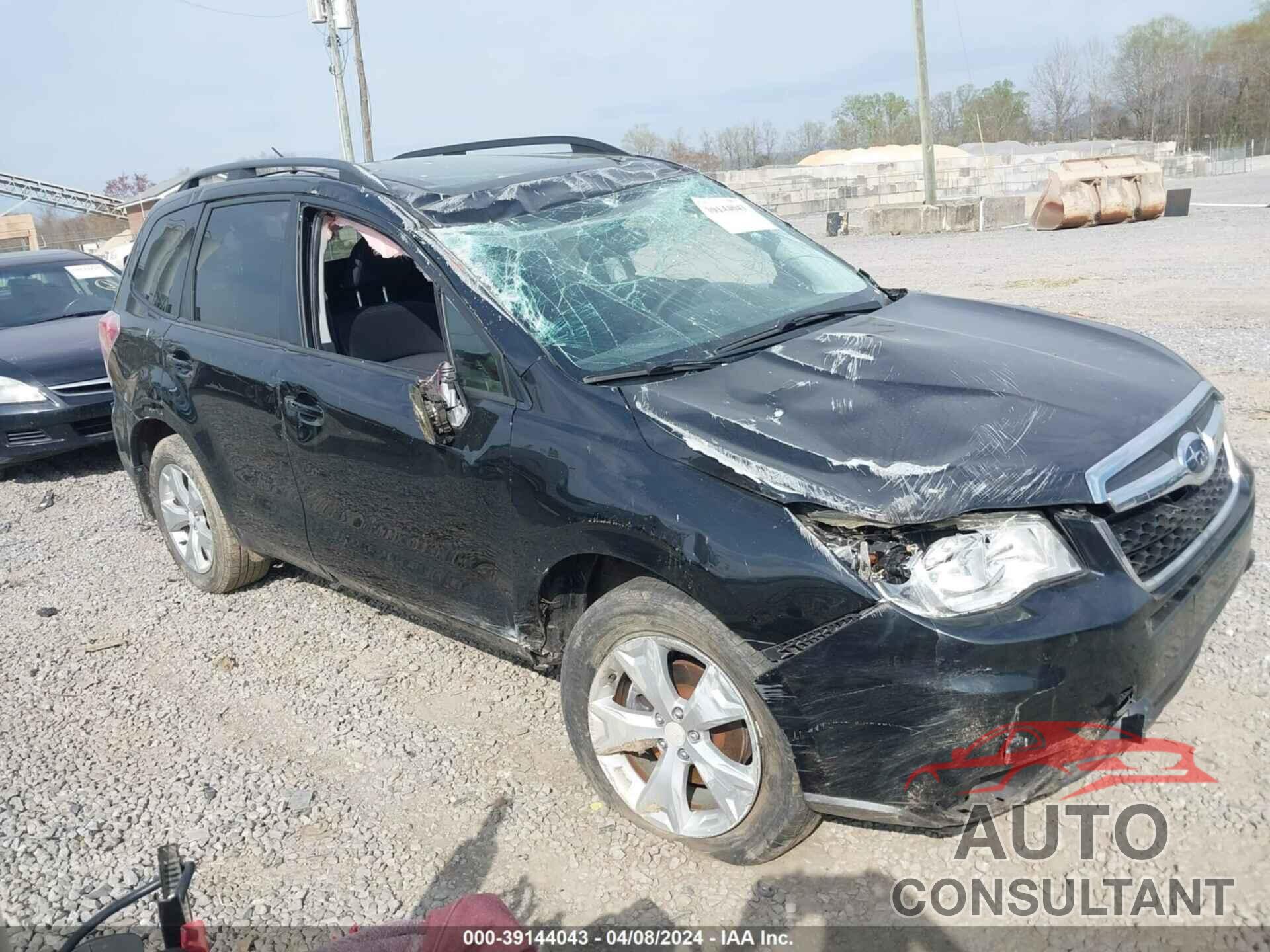 SUBARU FORESTER 2015 - JF2SJADC1FH828229