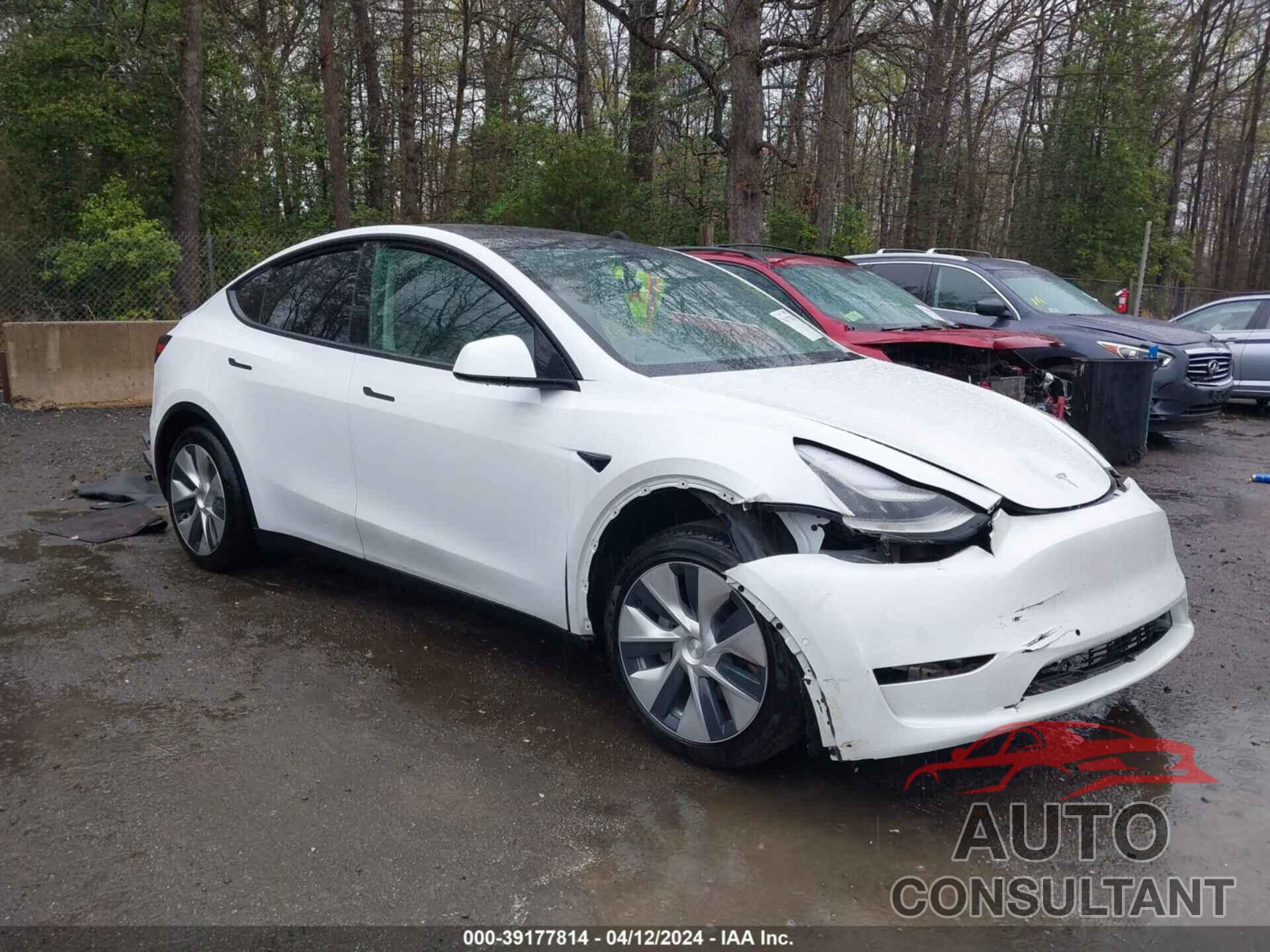 TESLA MODEL Y 2021 - 5YJYGDED4MF163212