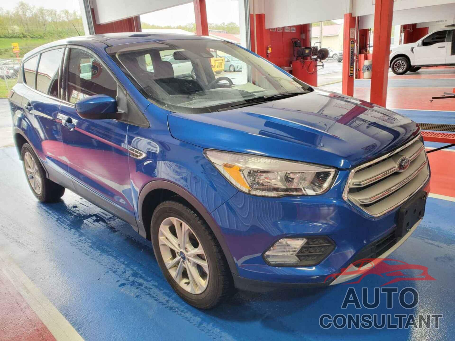 FORD ESCAPE 2019 - 1FMCU9GD1KUB33257