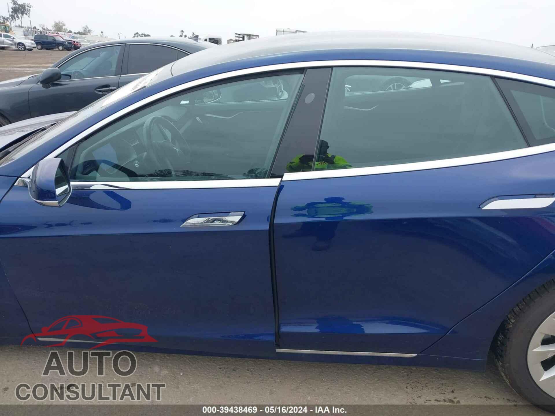 TESLA MODEL S 2018 - 5YJSA1E26JF295064