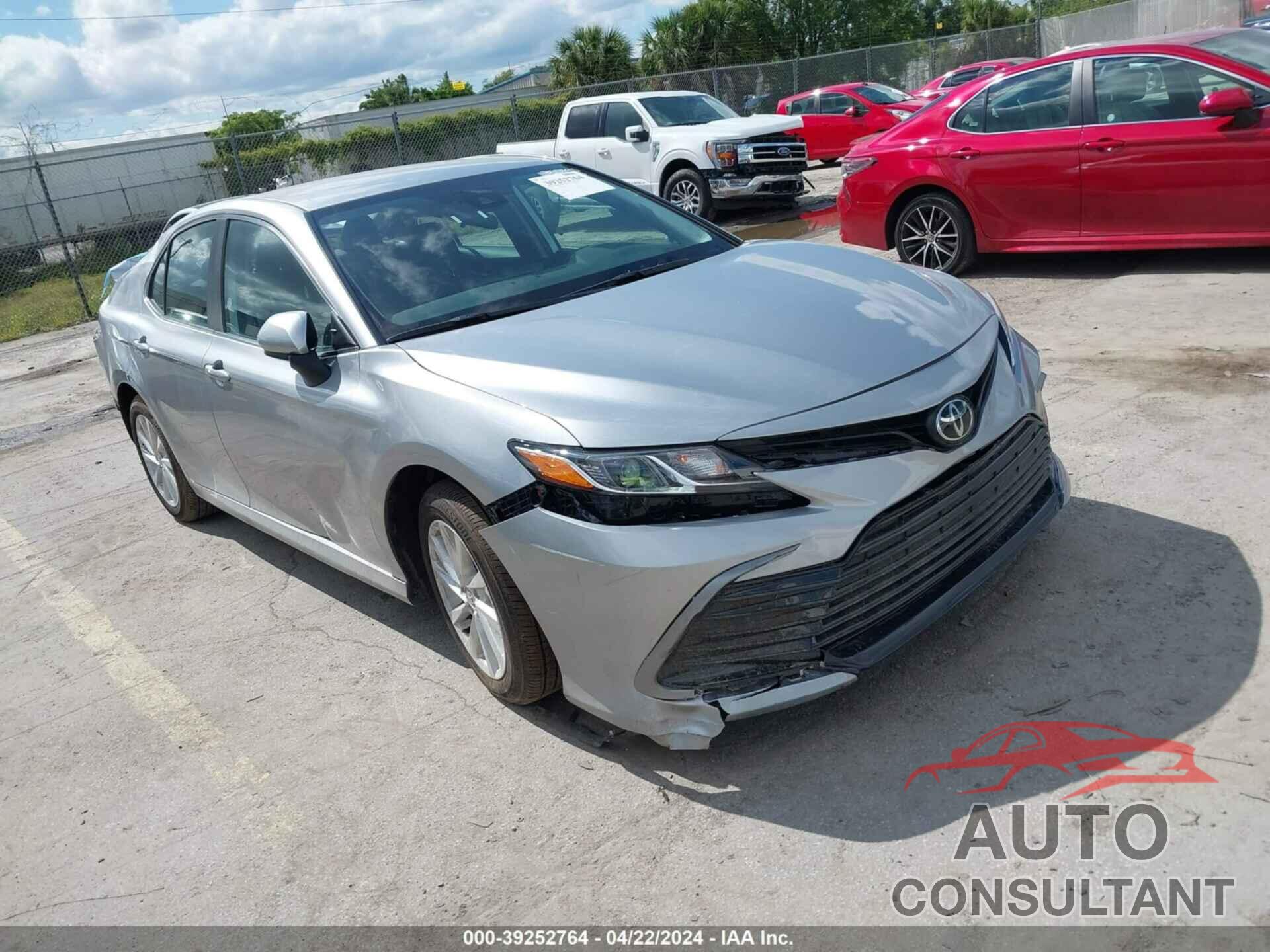 TOYOTA CAMRY 2024 - 4T1C11AK0RU886449